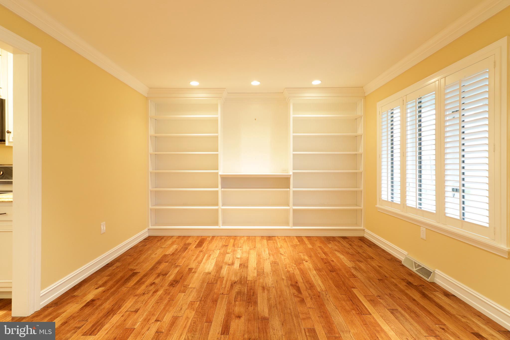 CENTRE HILLS VILLAGE - Residential