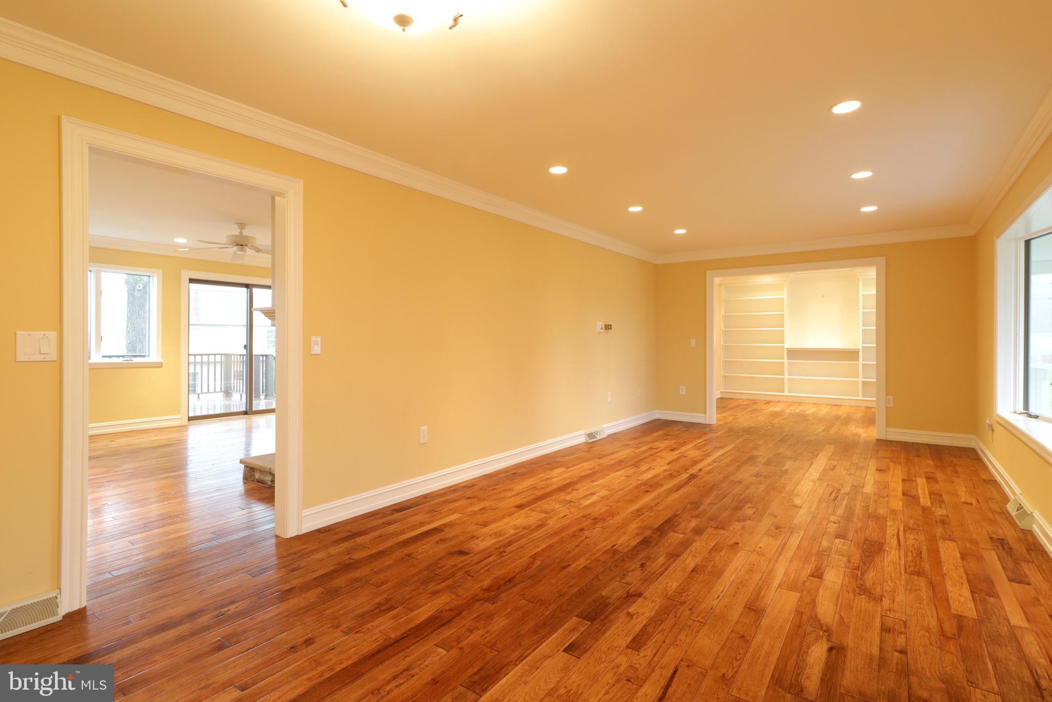 CENTRE HILLS VILLAGE - Residential