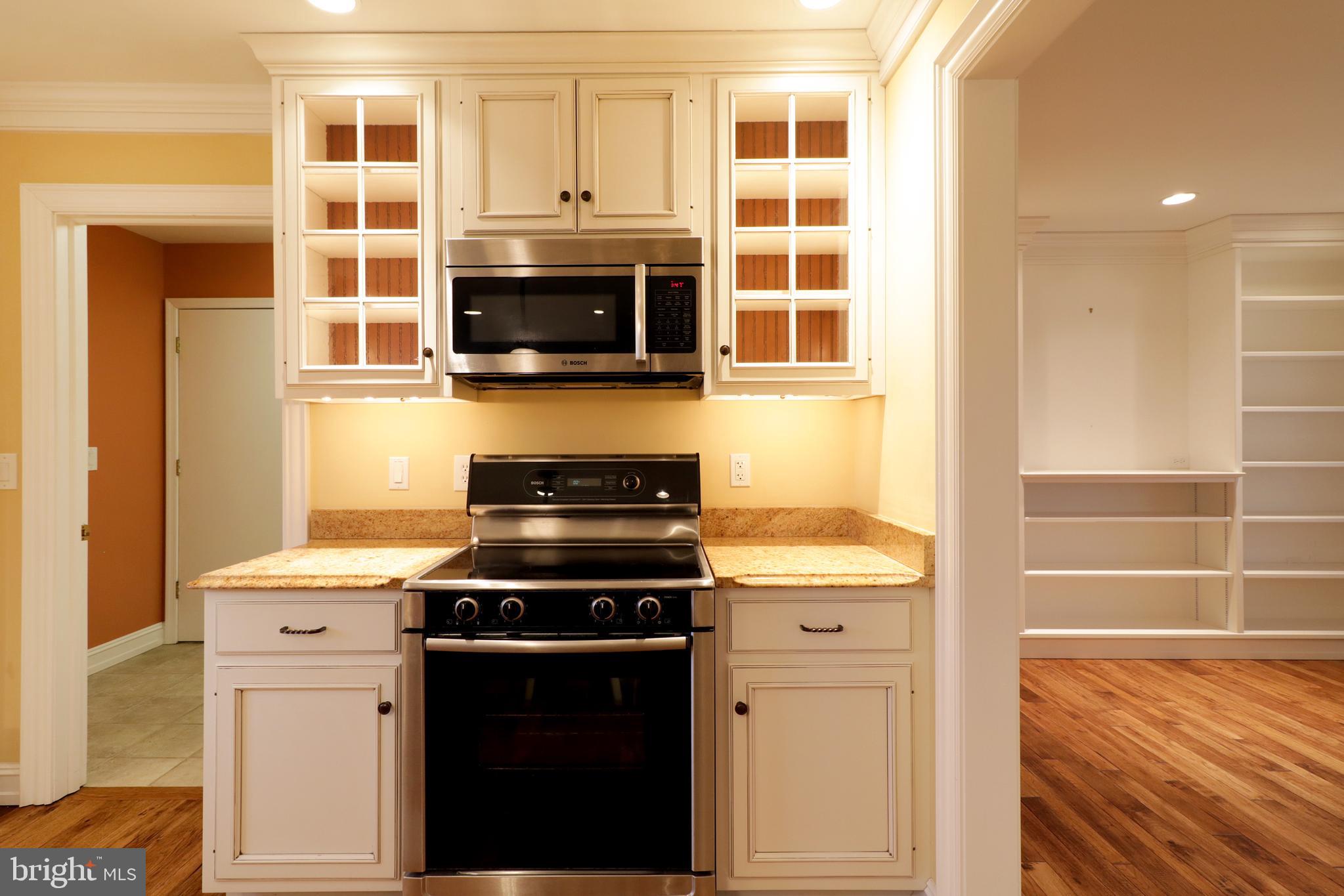 CENTRE HILLS VILLAGE - Residential