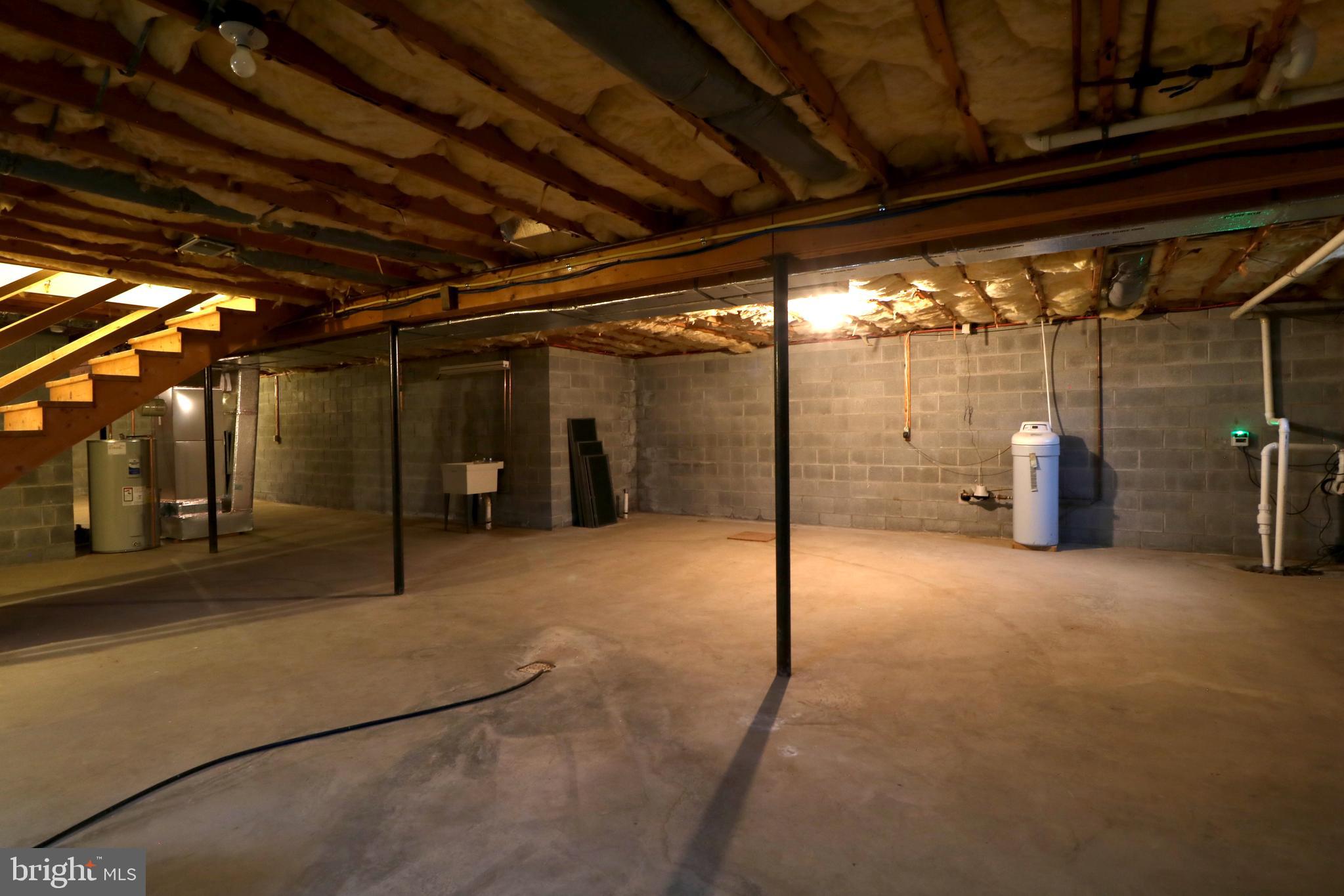 CENTRE HILLS VILLAGE - Residential