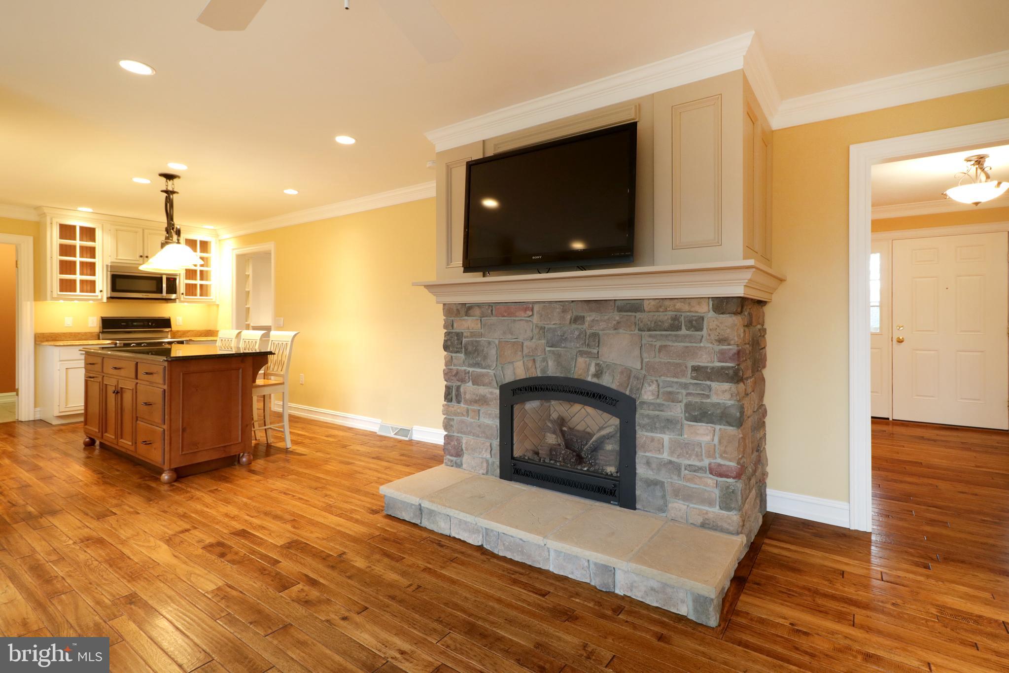 CENTRE HILLS VILLAGE - Residential