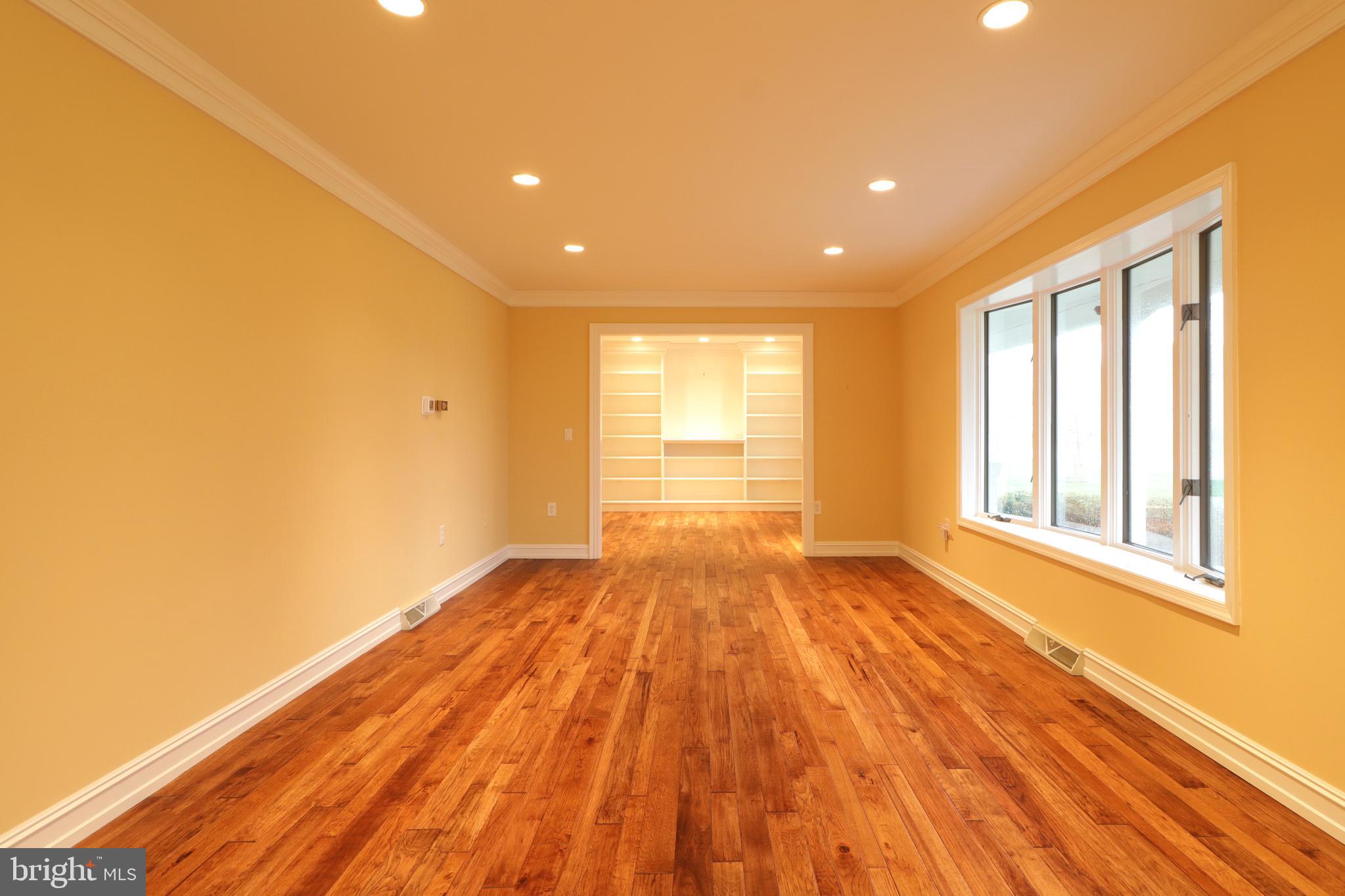 CENTRE HILLS VILLAGE - Residential