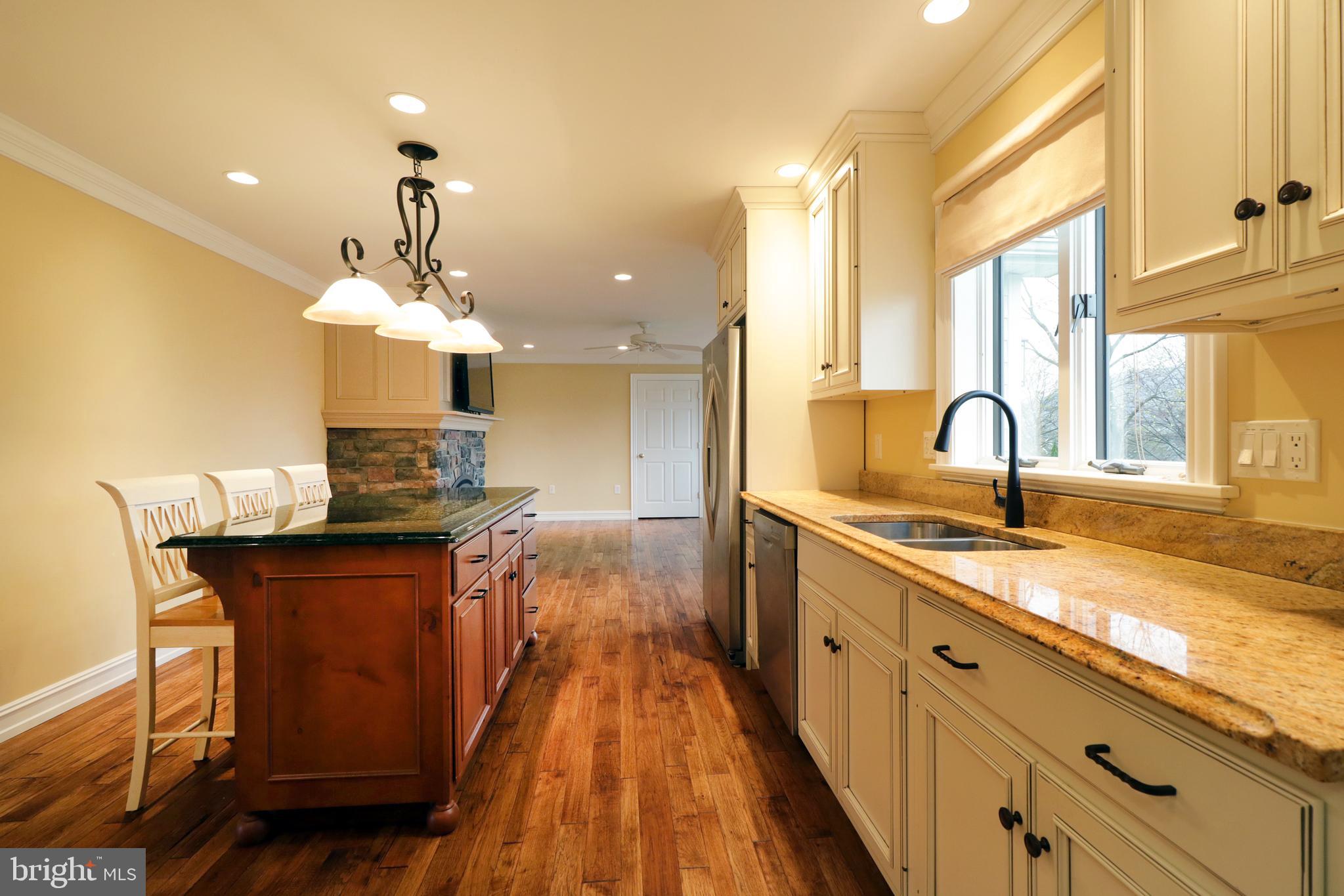 CENTRE HILLS VILLAGE - Residential