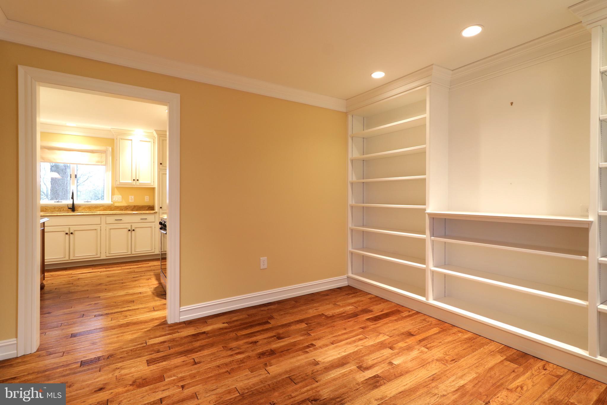 CENTRE HILLS VILLAGE - Residential