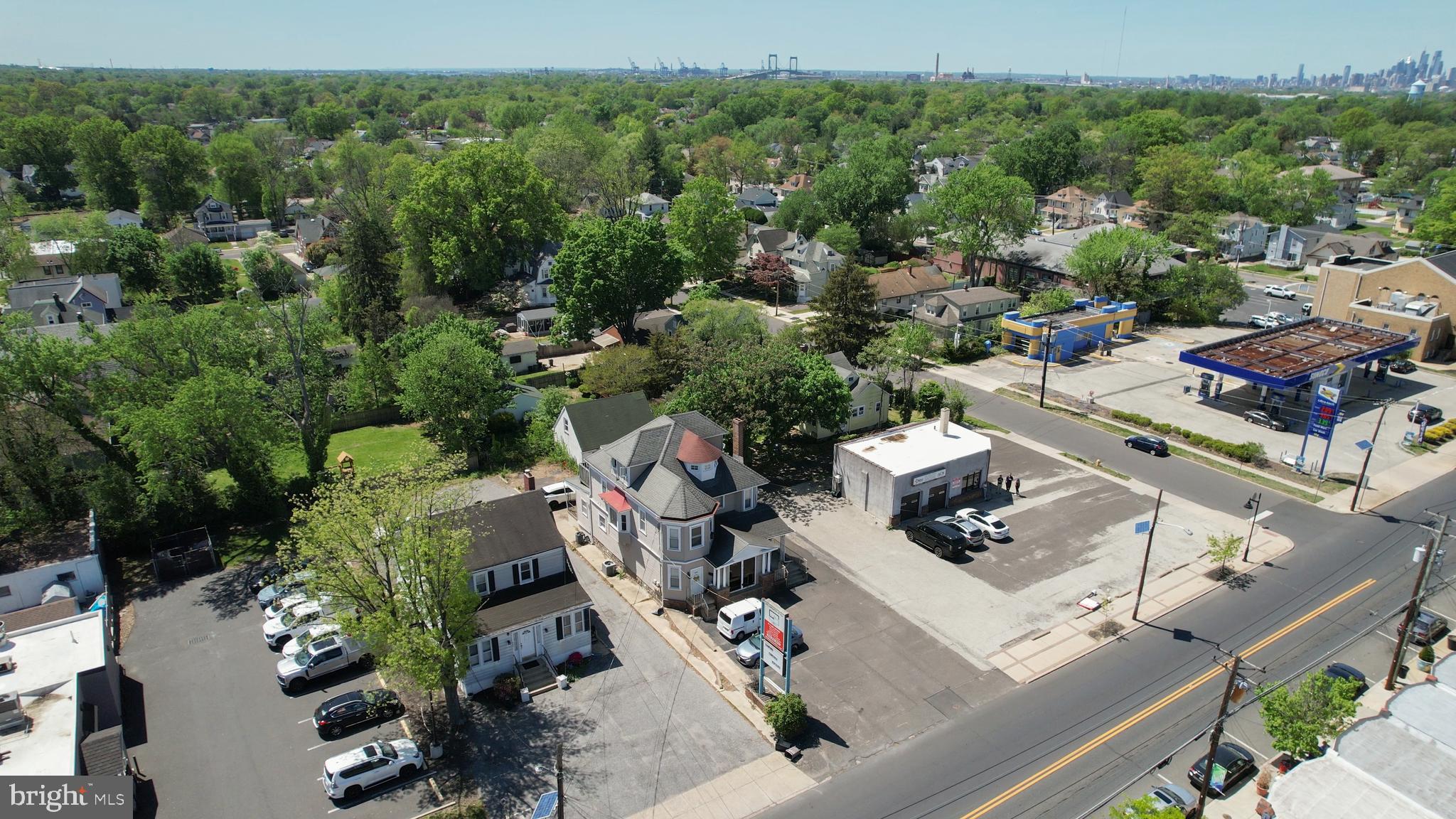 604 WHITE HORSE PIKE