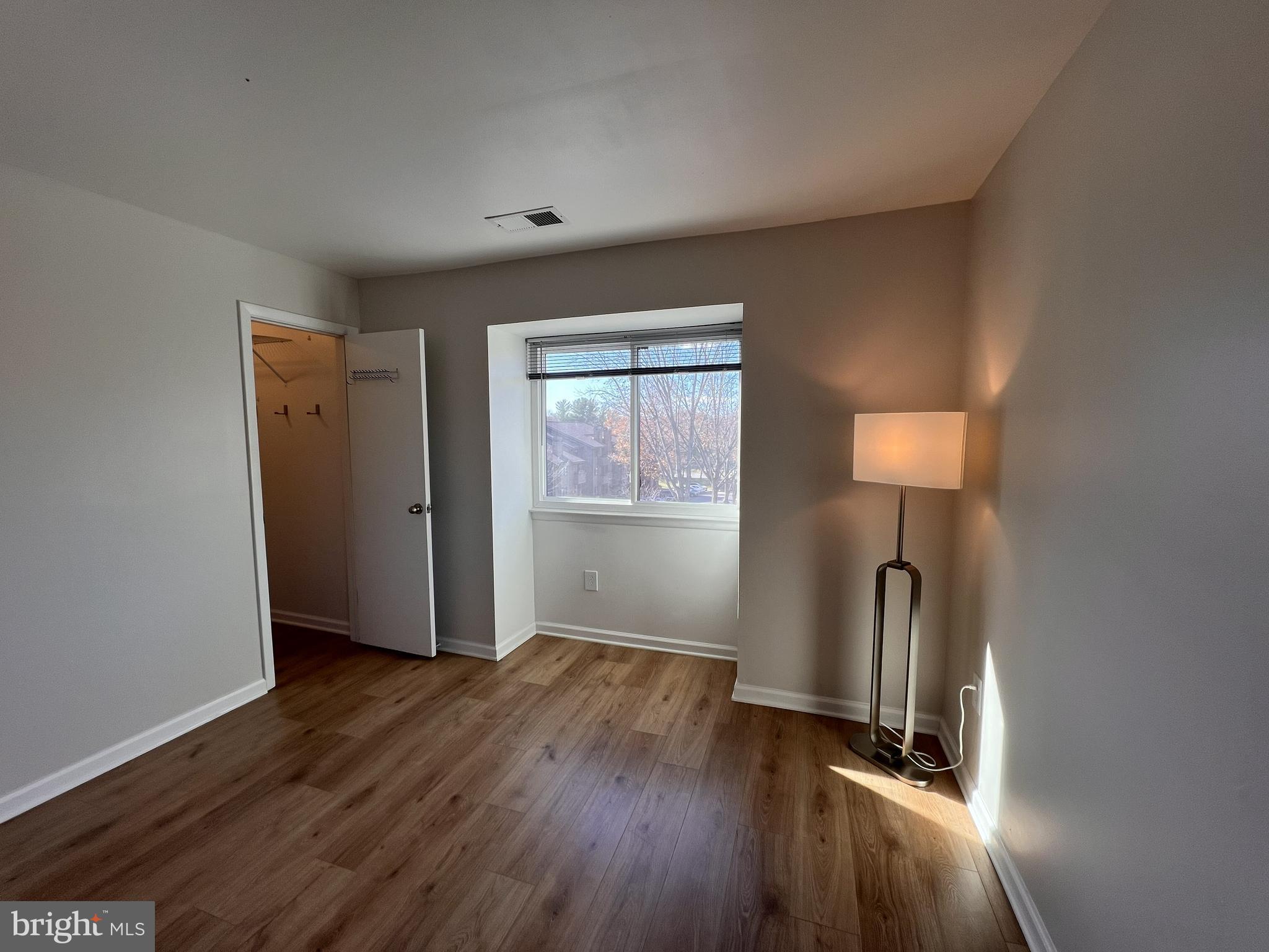 TOWN CENTER - Residential Lease