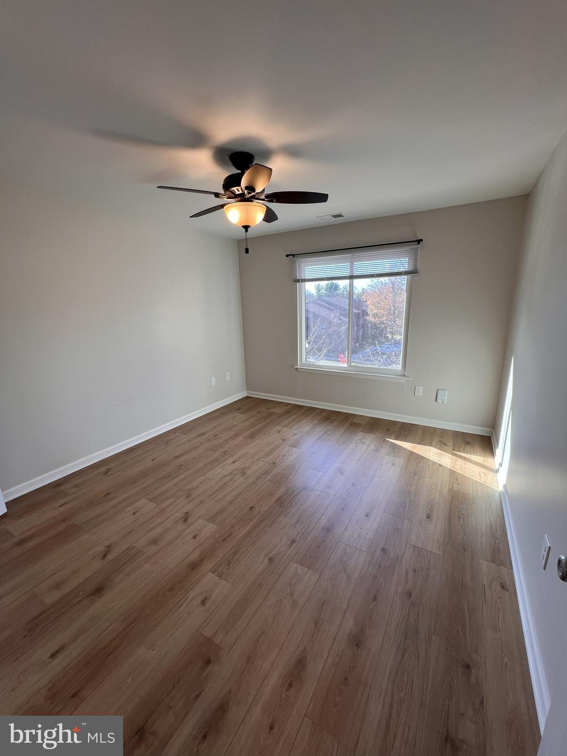 TOWN CENTER - Residential Lease