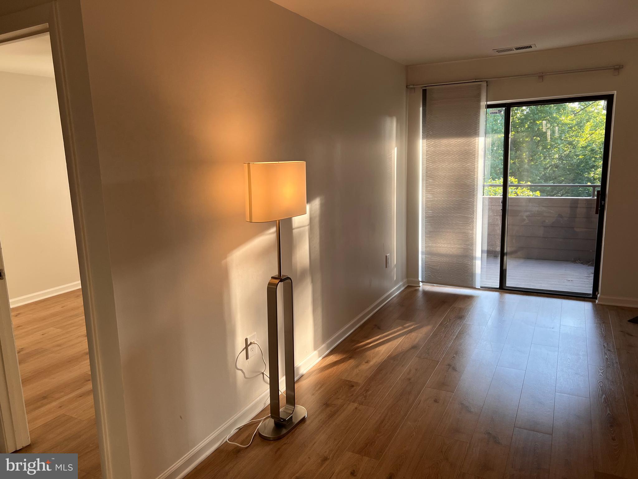 TOWN CENTER - Residential Lease