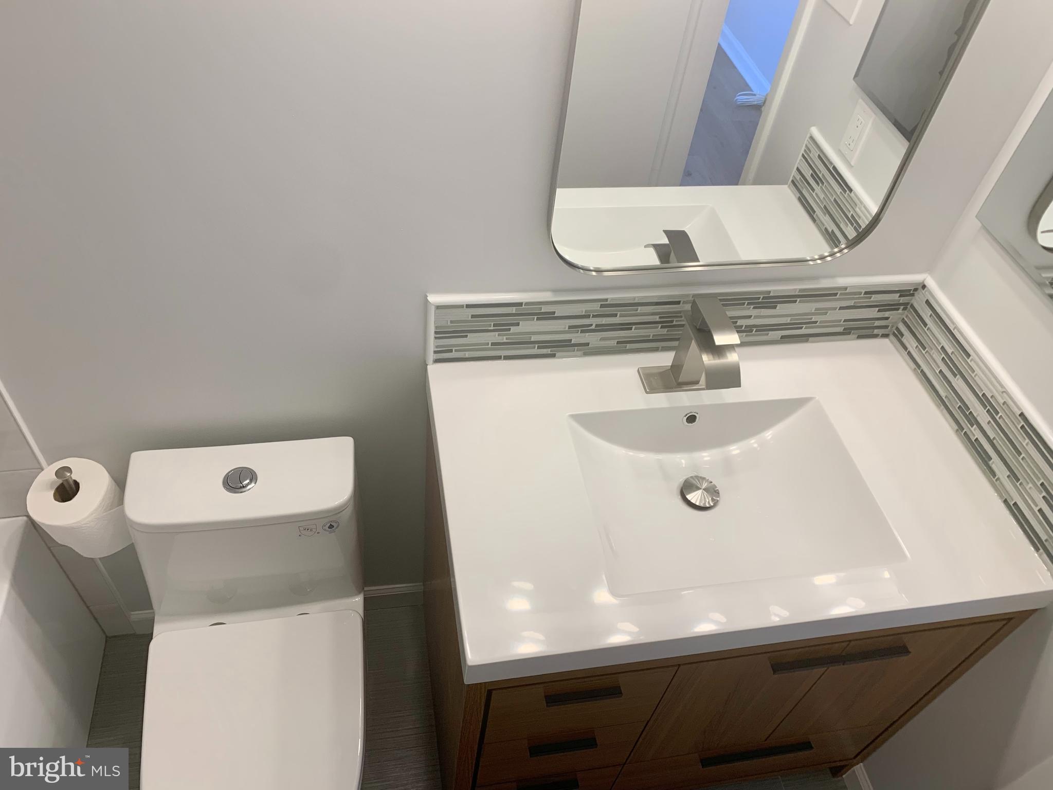 TOWN CENTER - Residential Lease