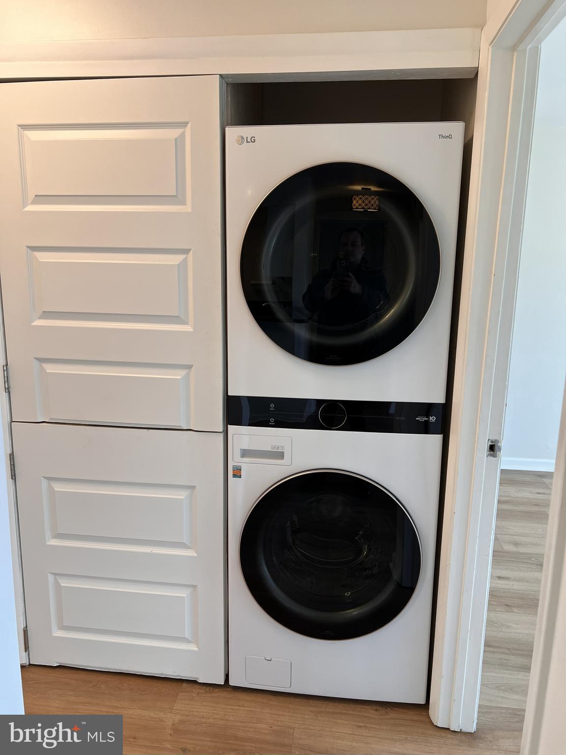 TOWN CENTER - Residential Lease