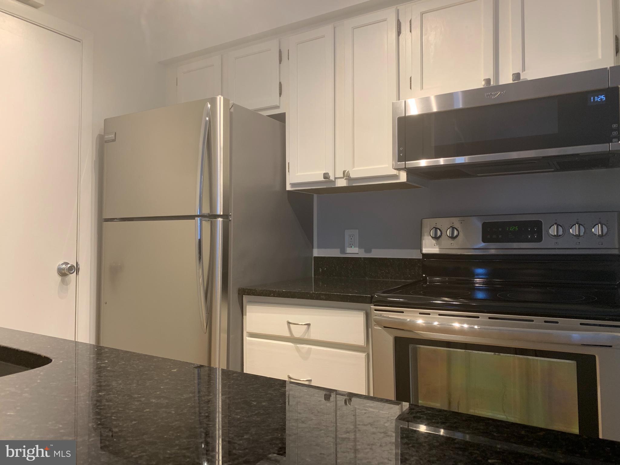 TOWN CENTER - Residential Lease