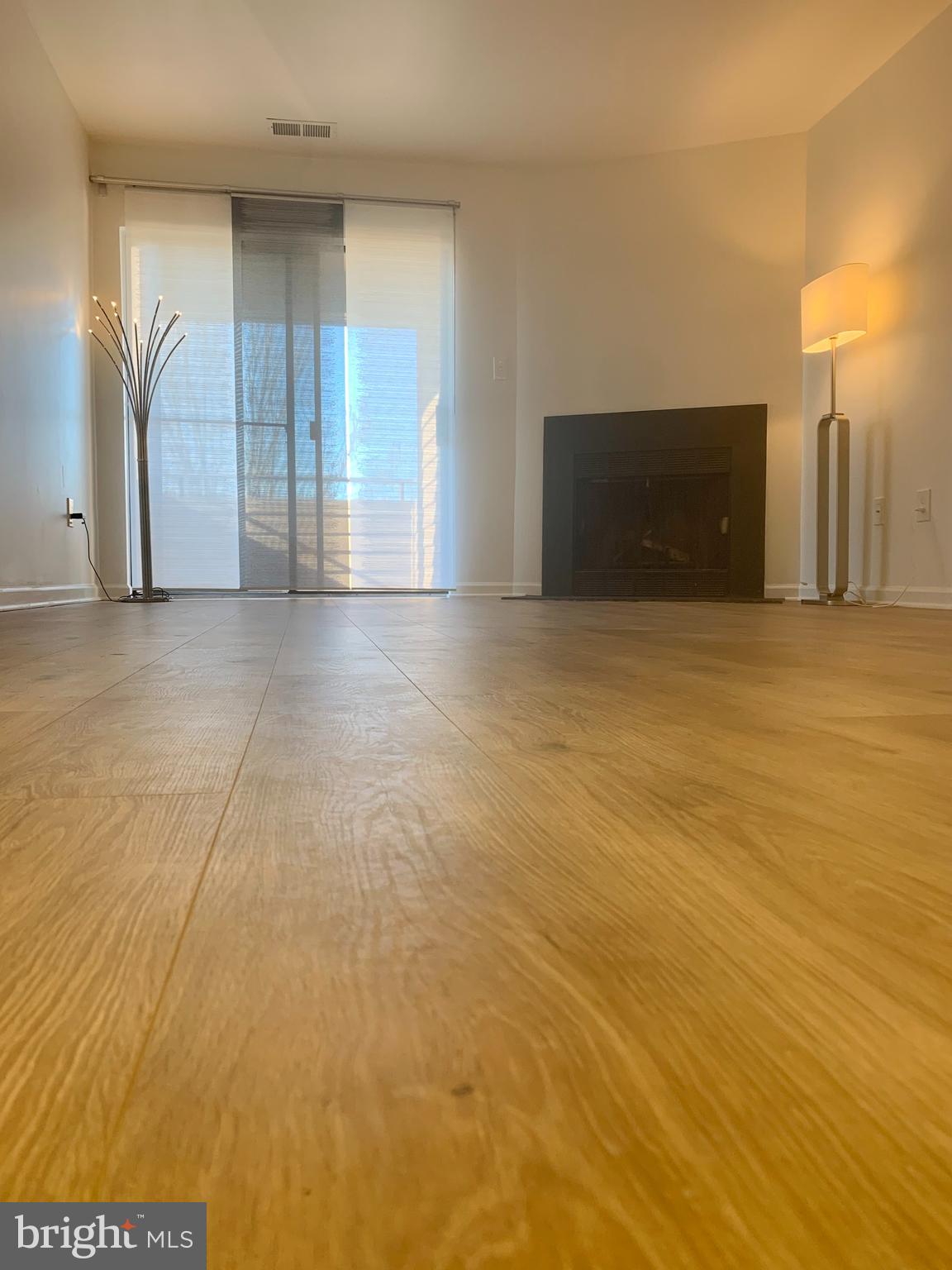 TOWN CENTER - Residential Lease