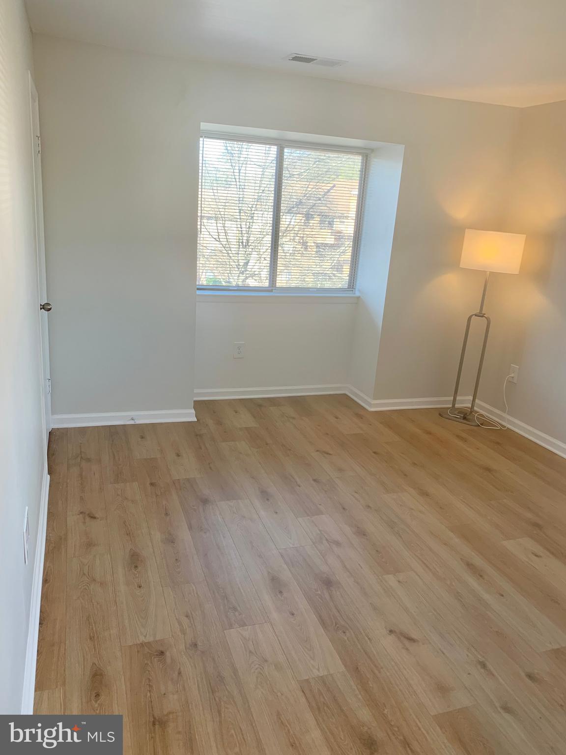 TOWN CENTER - Residential Lease