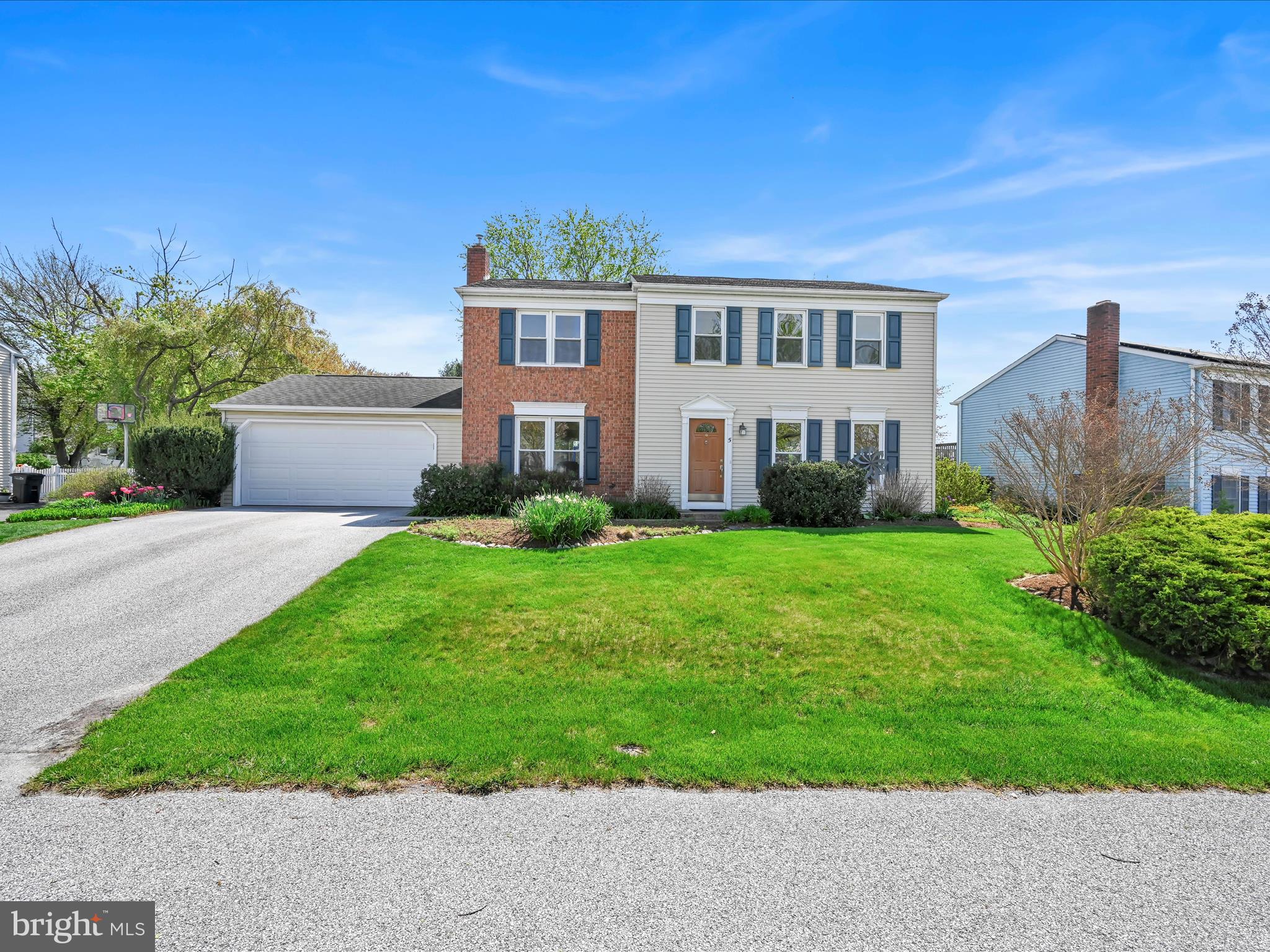 5 COBBLESTONE DRIVE