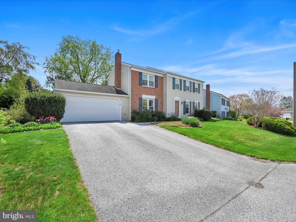 Photo of 5 Cobblestone Drive, WILLOW STREET, PA 17584 (MLS # PALA2068556)