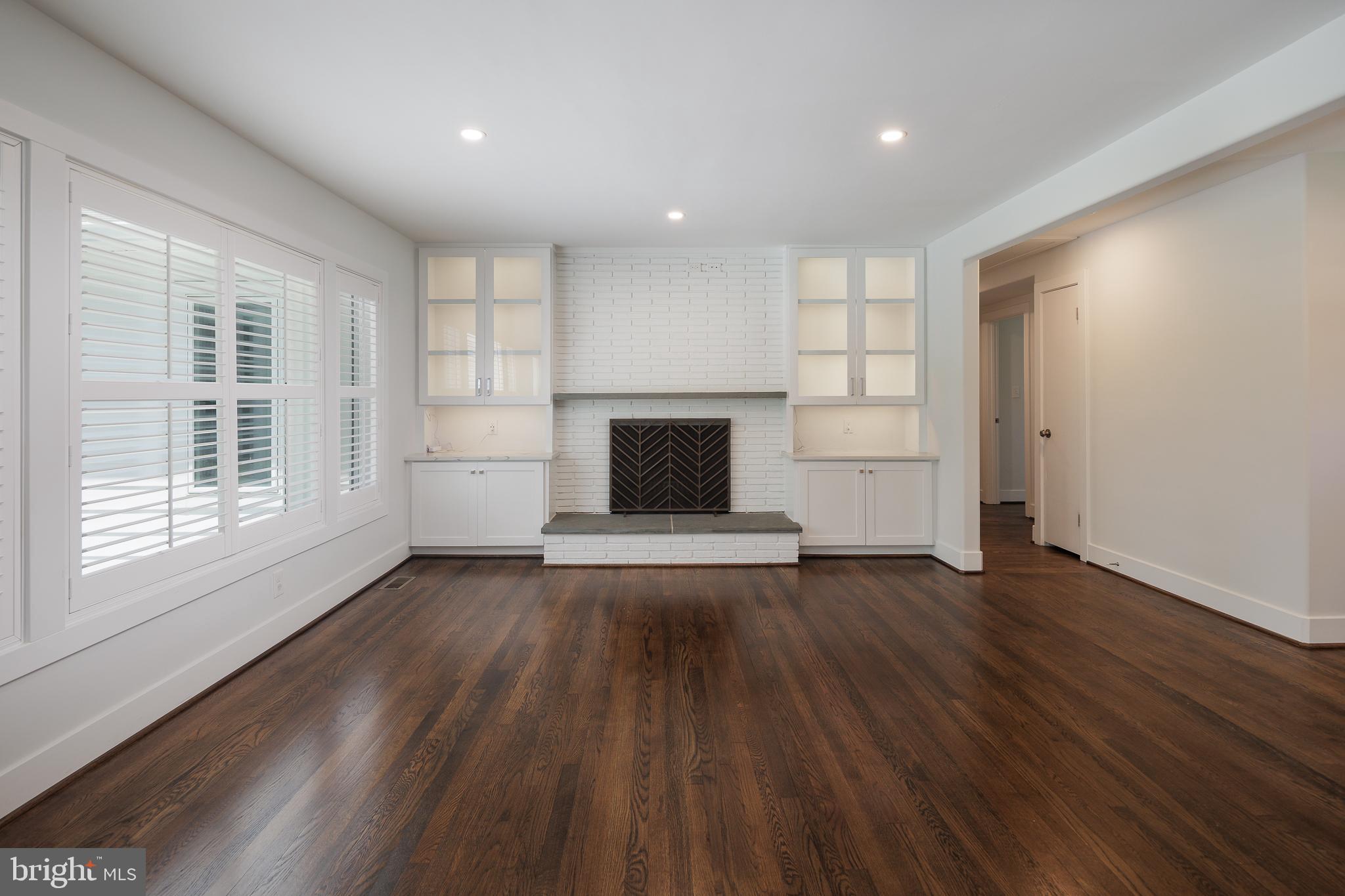 4605 FERRY LANDING ROAD
