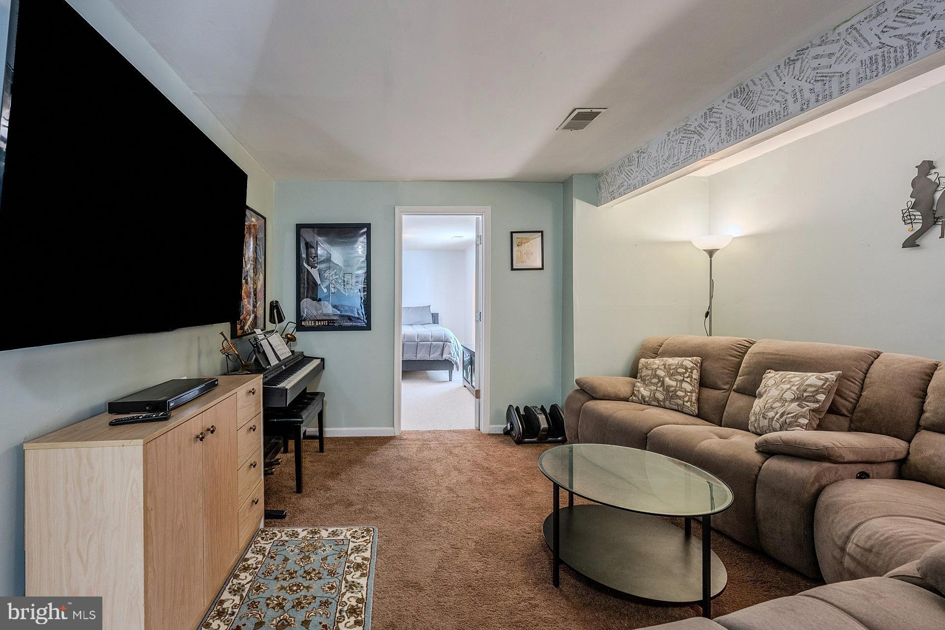 KINGSVIEW - Residential