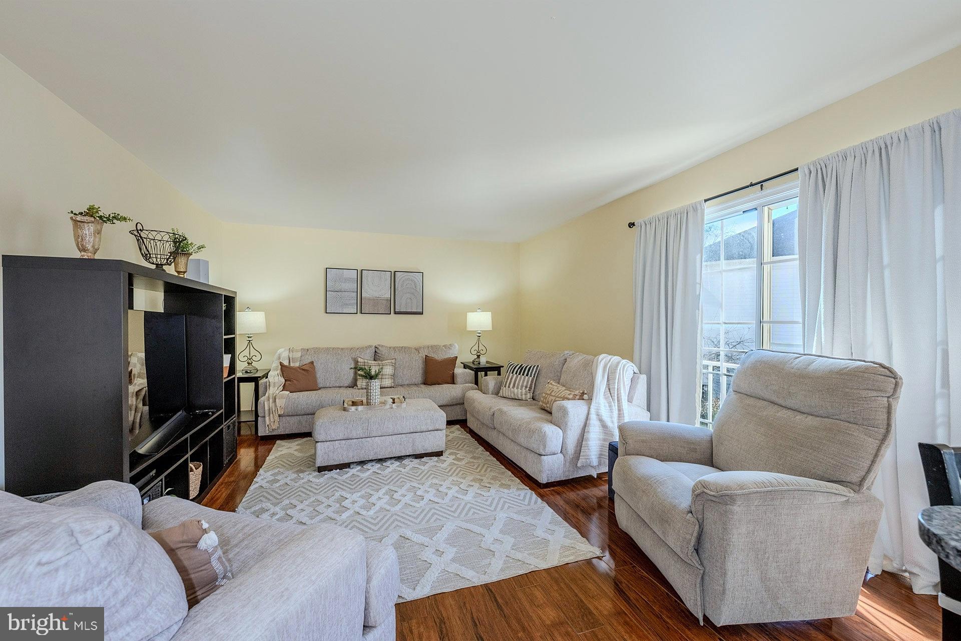 KINGSVIEW - Residential