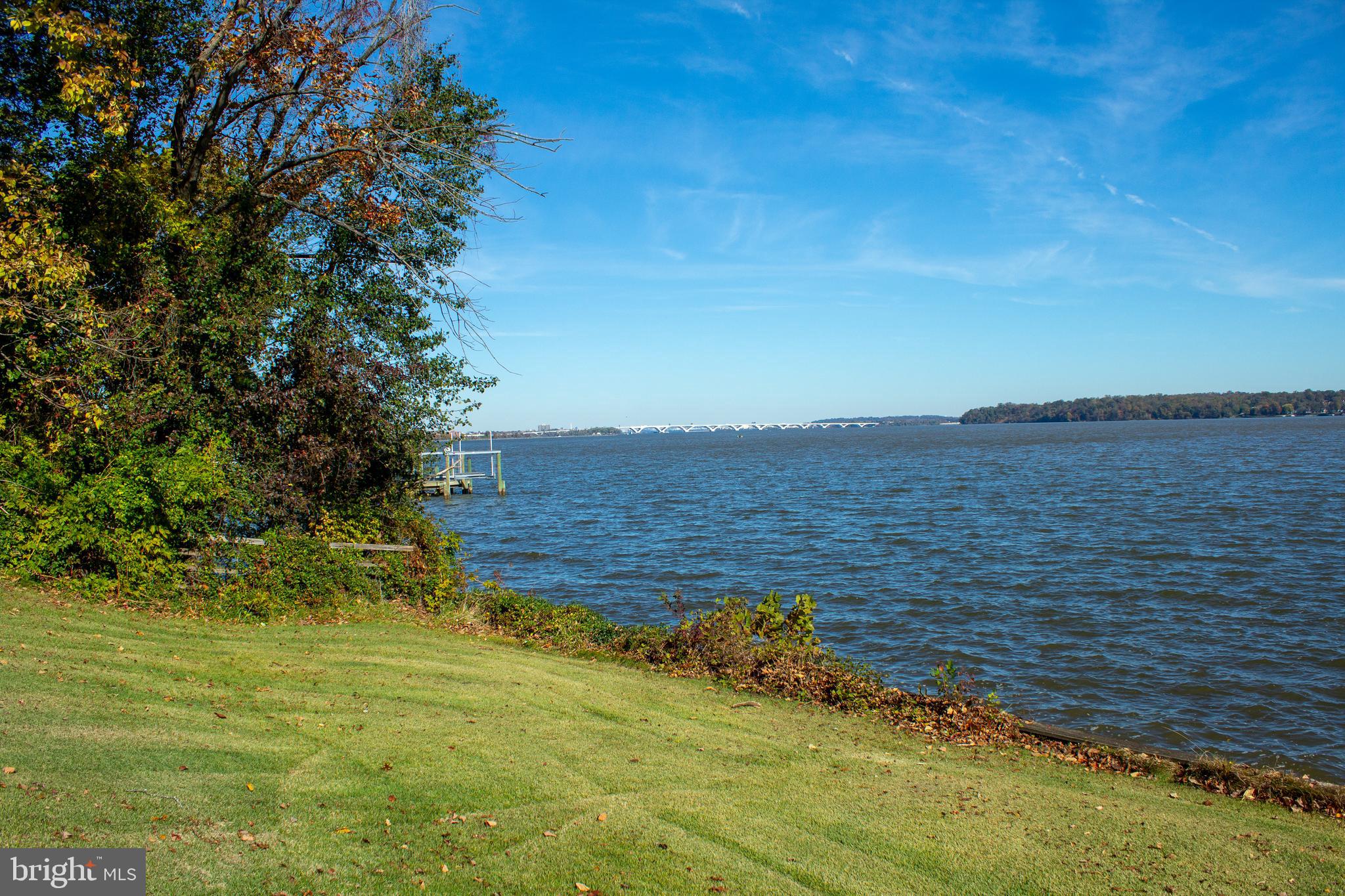 WELLINGTON VILLA - Residential