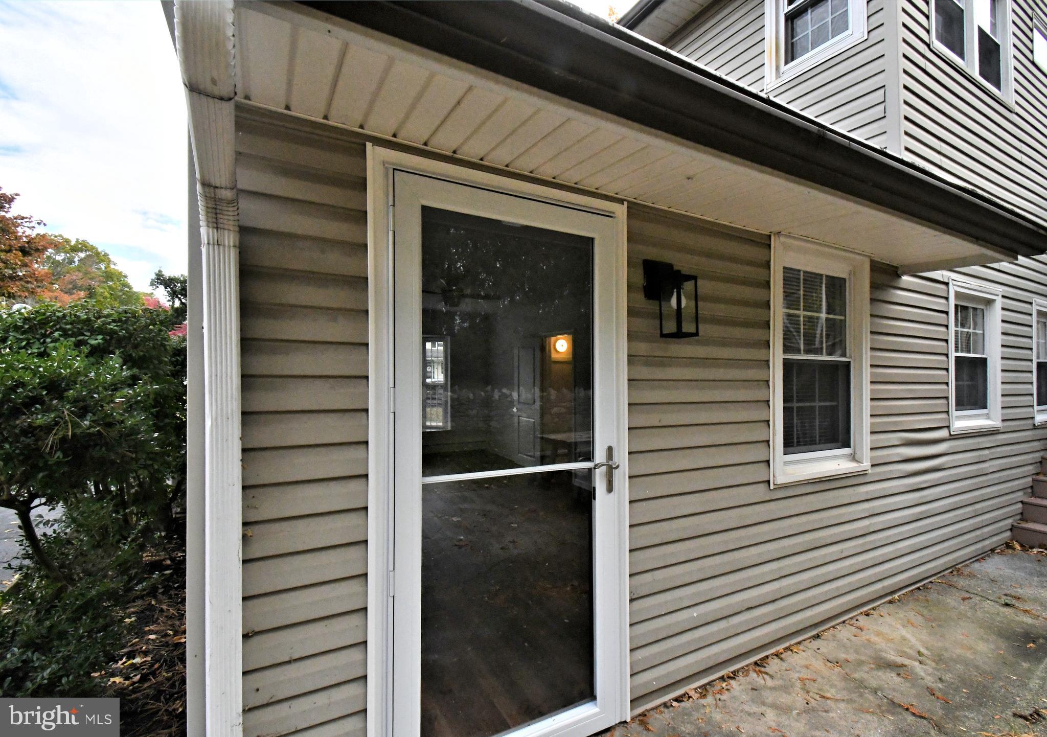 ORELAND - Residential Lease