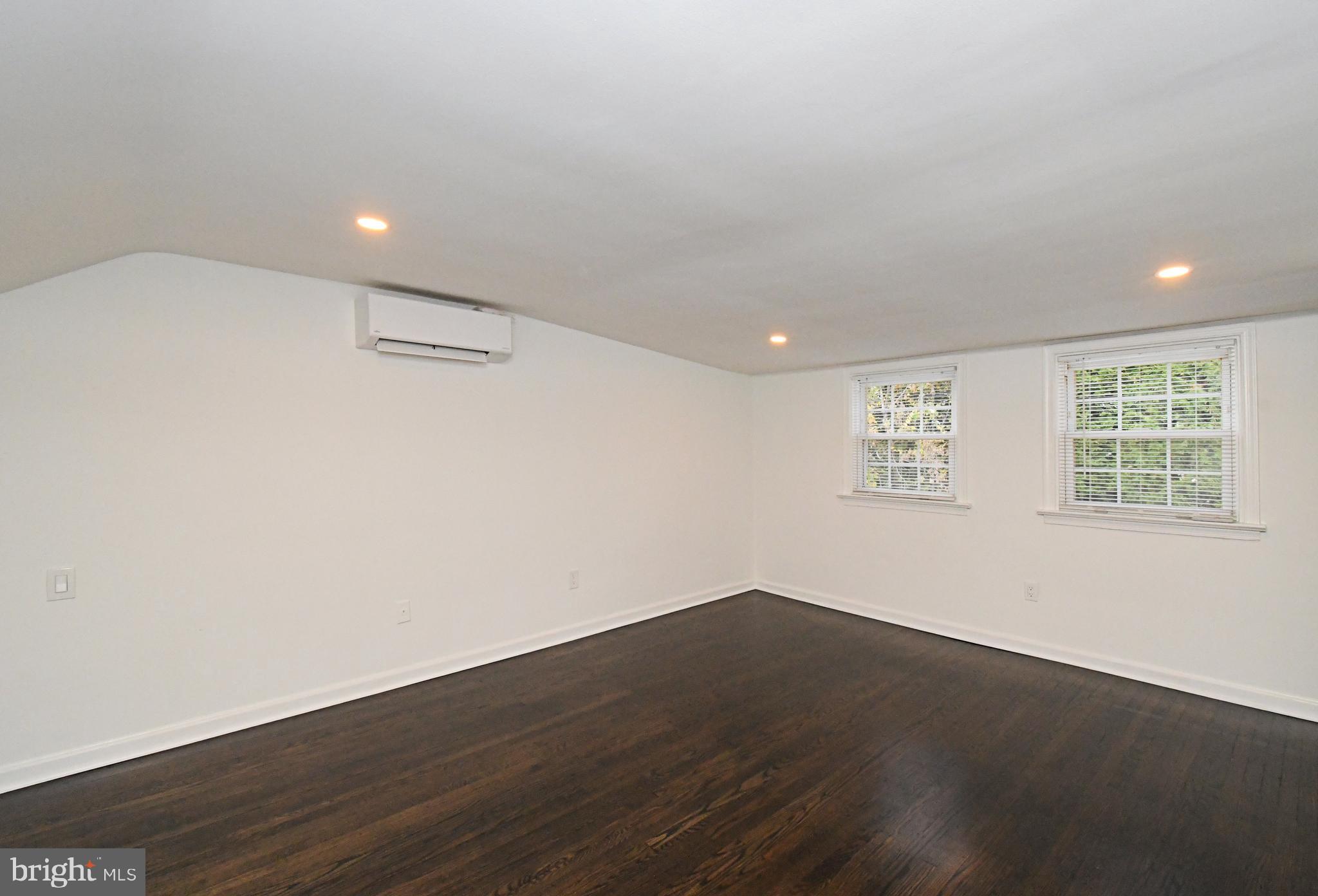 ORELAND - Residential Lease