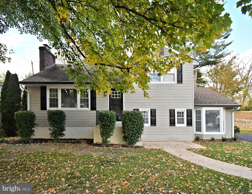 Photo of 201 Montgomery Avenue, ORELAND, PA 19075 (MLS # PAMC2159814)