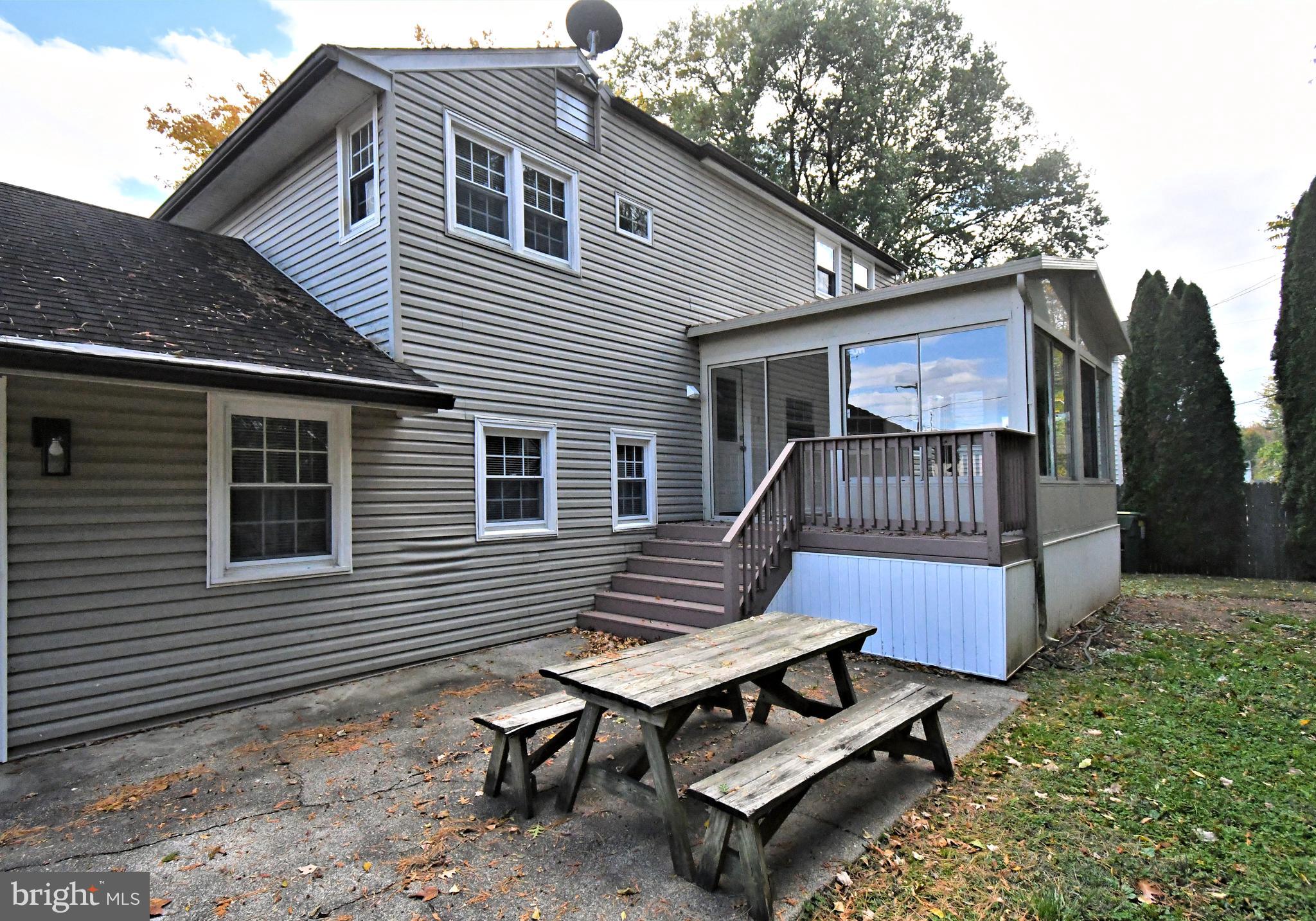 ORELAND - Residential Lease