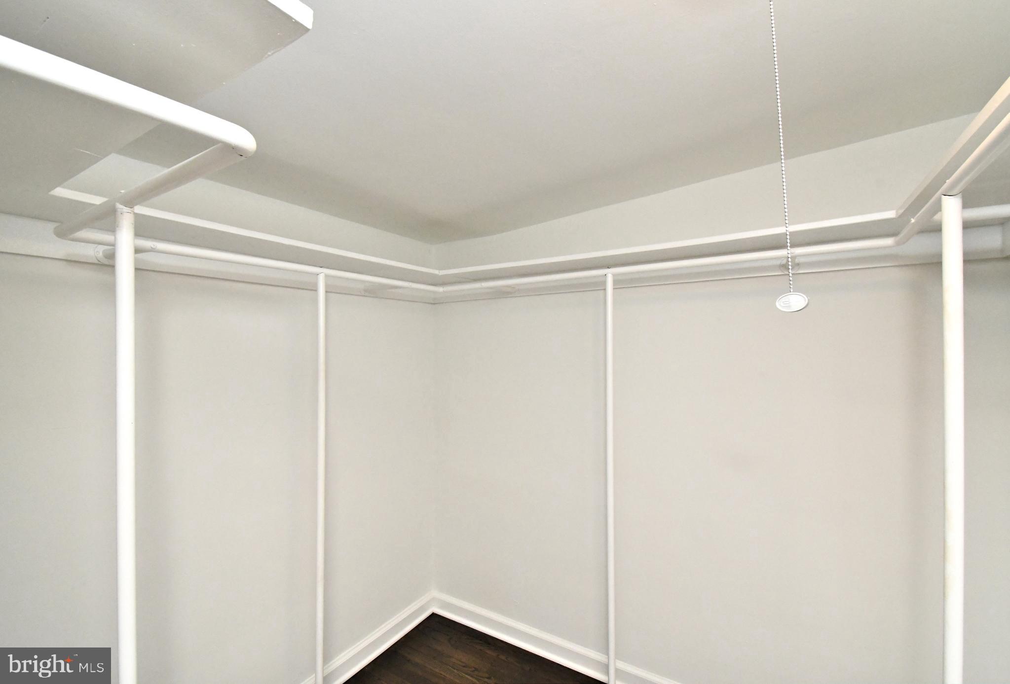 ORELAND - Residential Lease