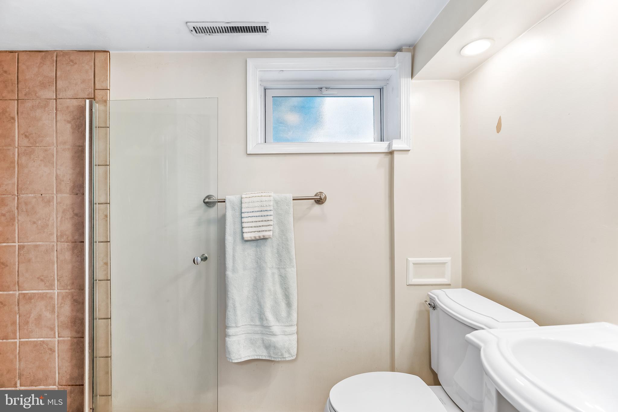 ADMIRAL HEIGHTS - Residential