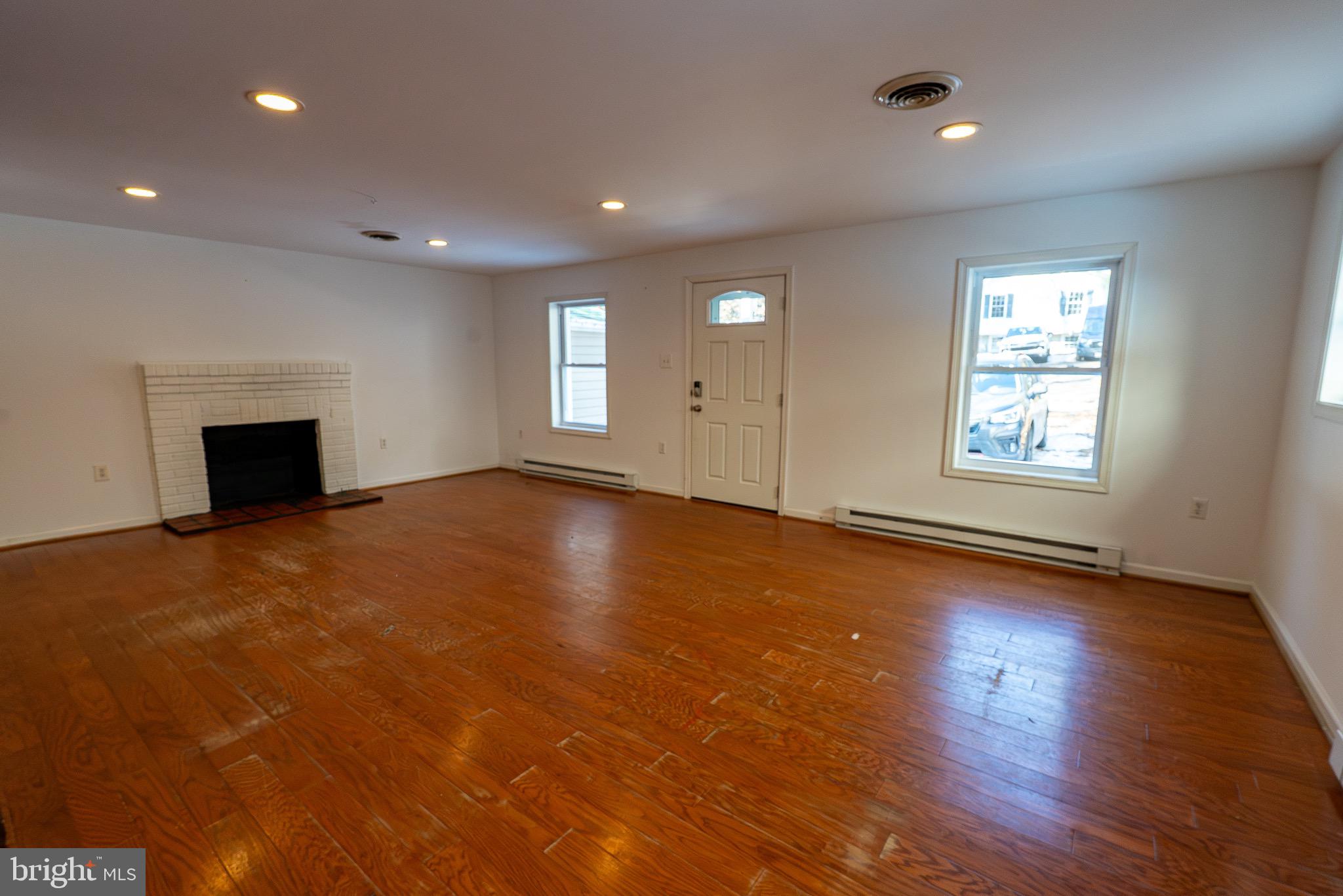 DRUM POINT - Residential