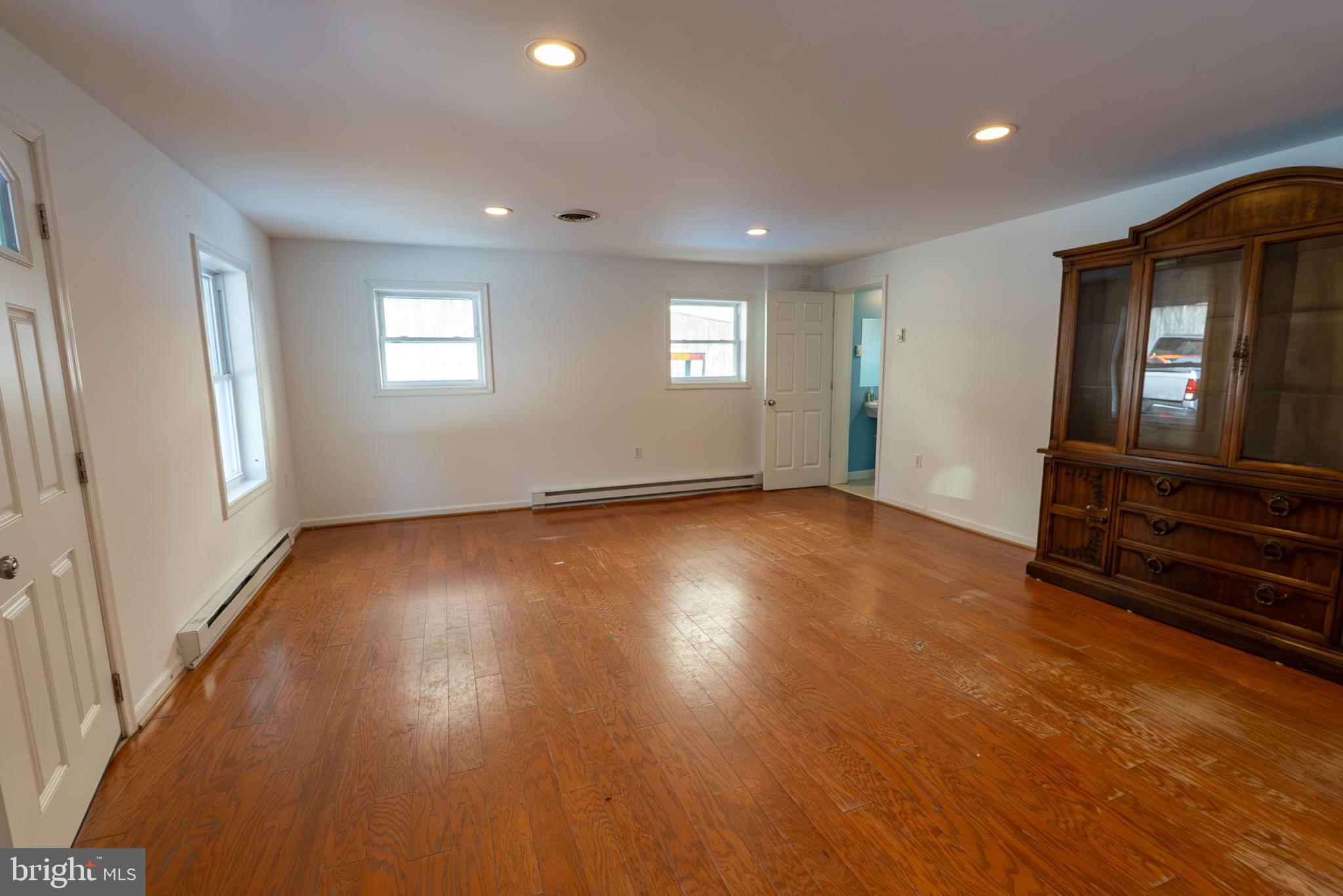 DRUM POINT - Residential