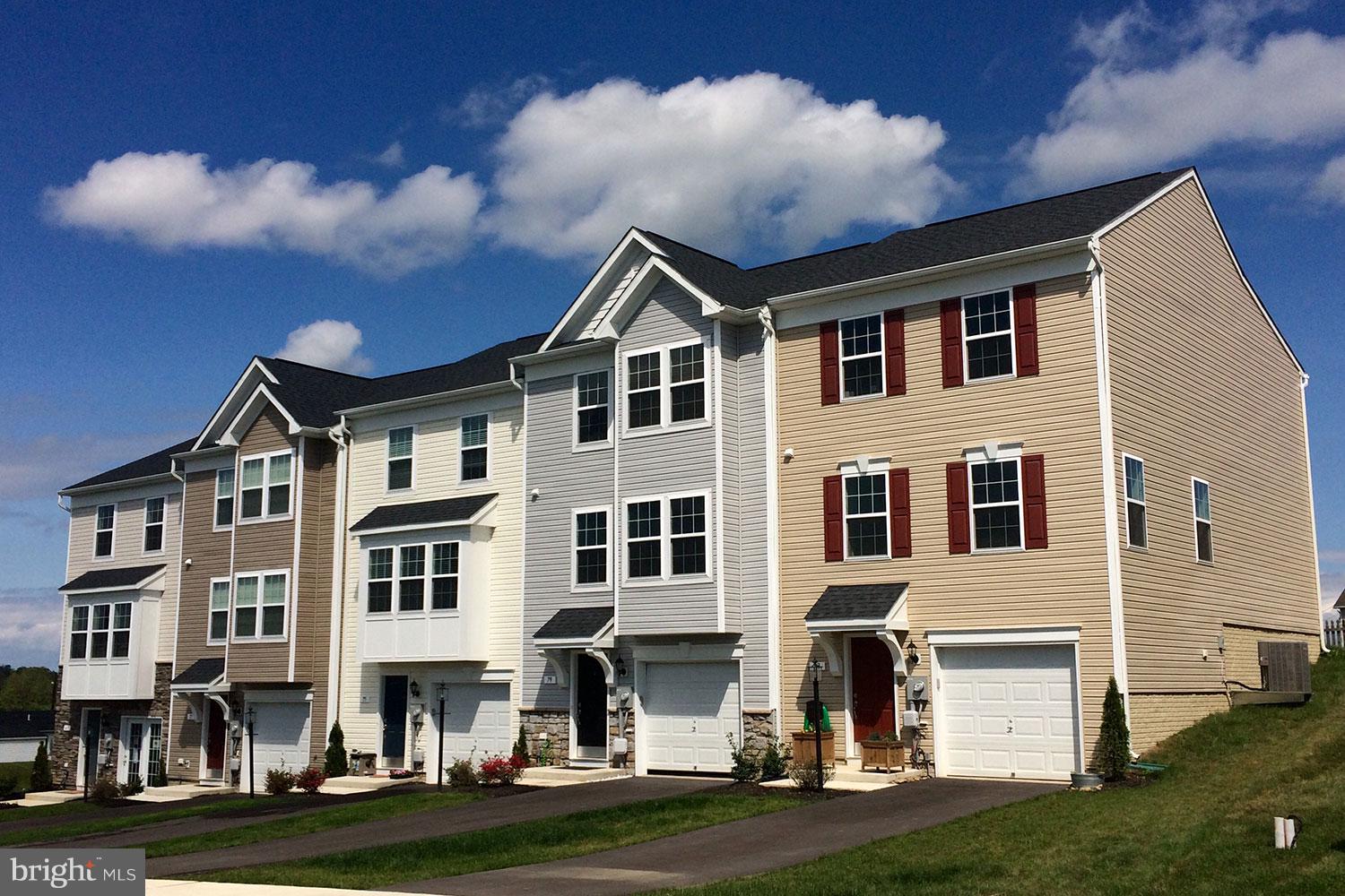 STONEBROOK VILLAGE - Residential