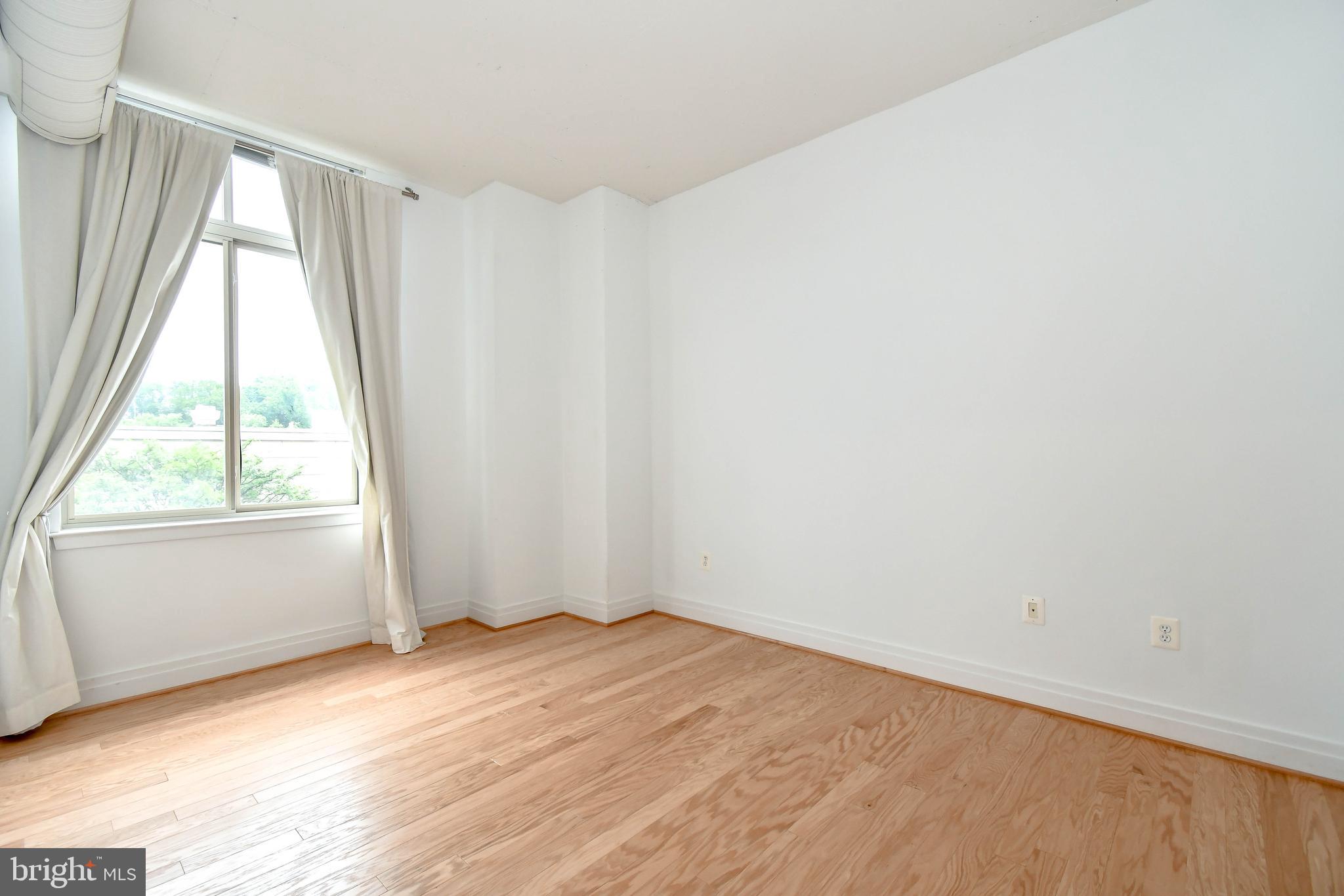 ELAN AT EAST MARKET - Residential