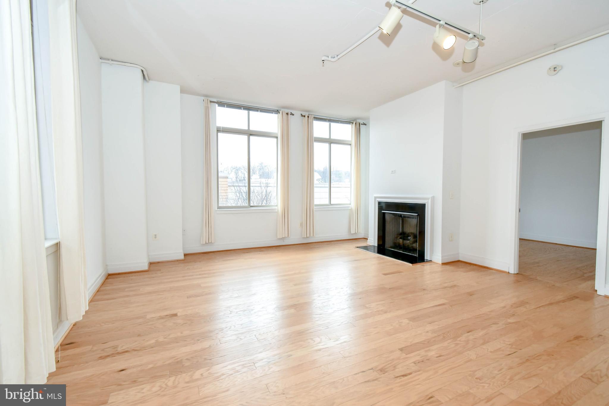 ELAN AT EAST MARKET - Residential