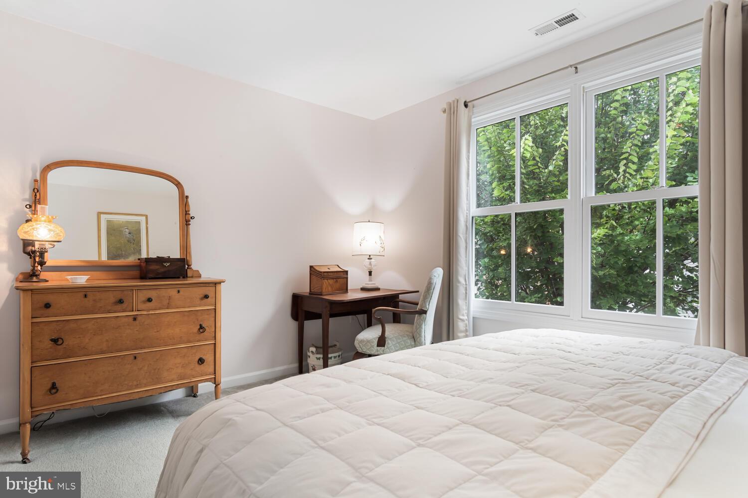 VICTORIA WALK - Residential