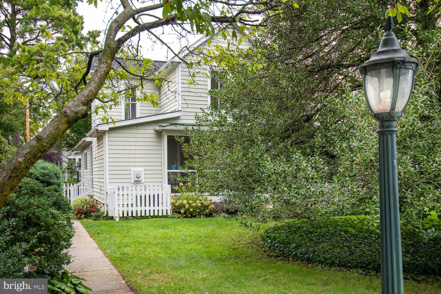 VICTORIA WALK - Residential