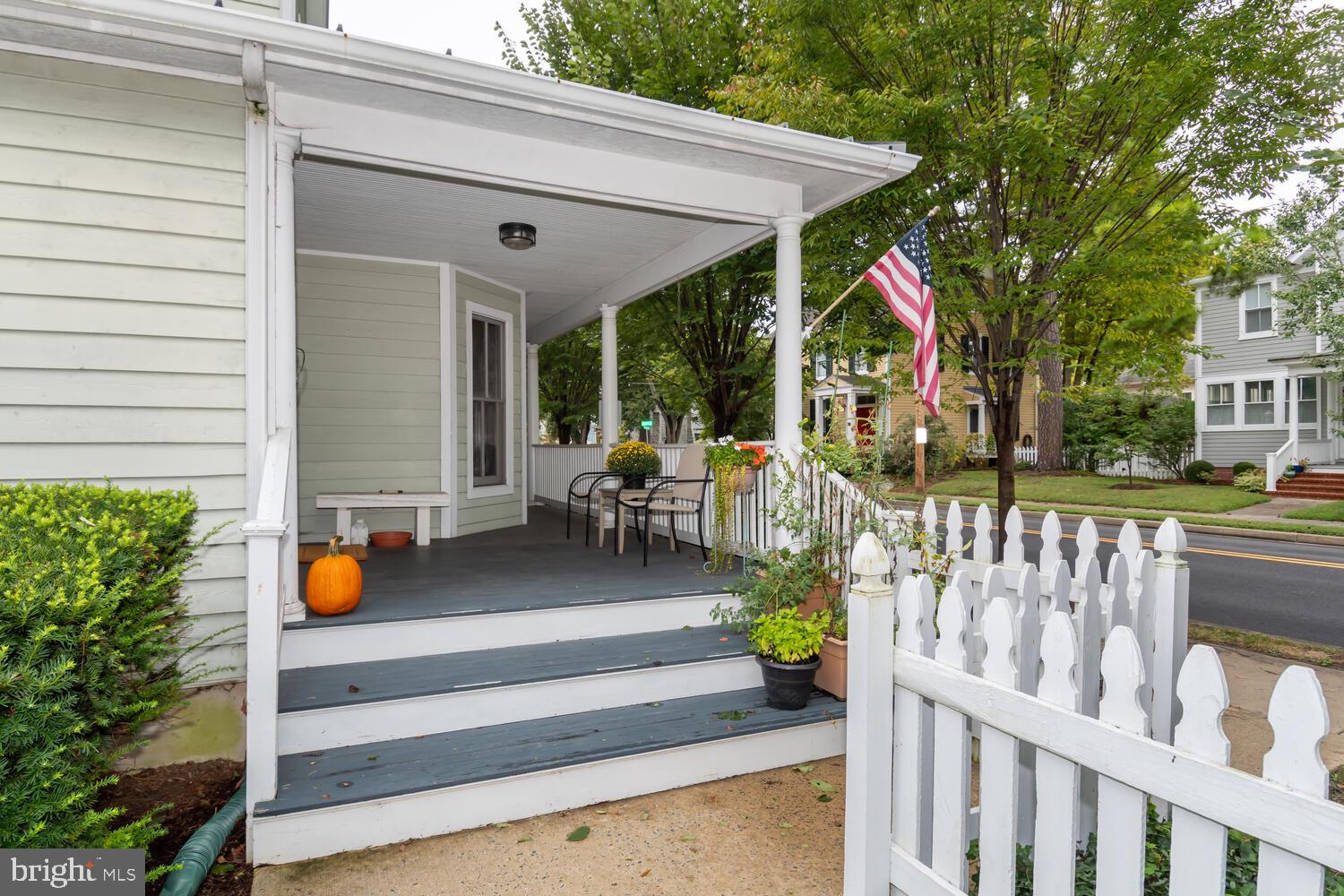 VICTORIA WALK - Residential