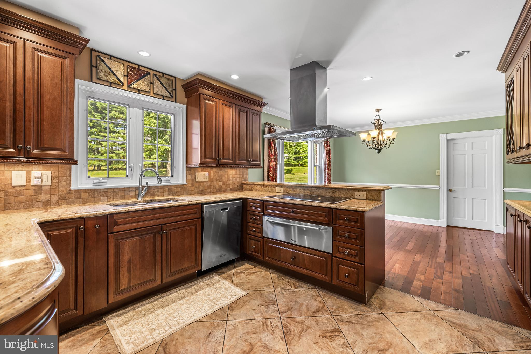 HAMPTON - Residential