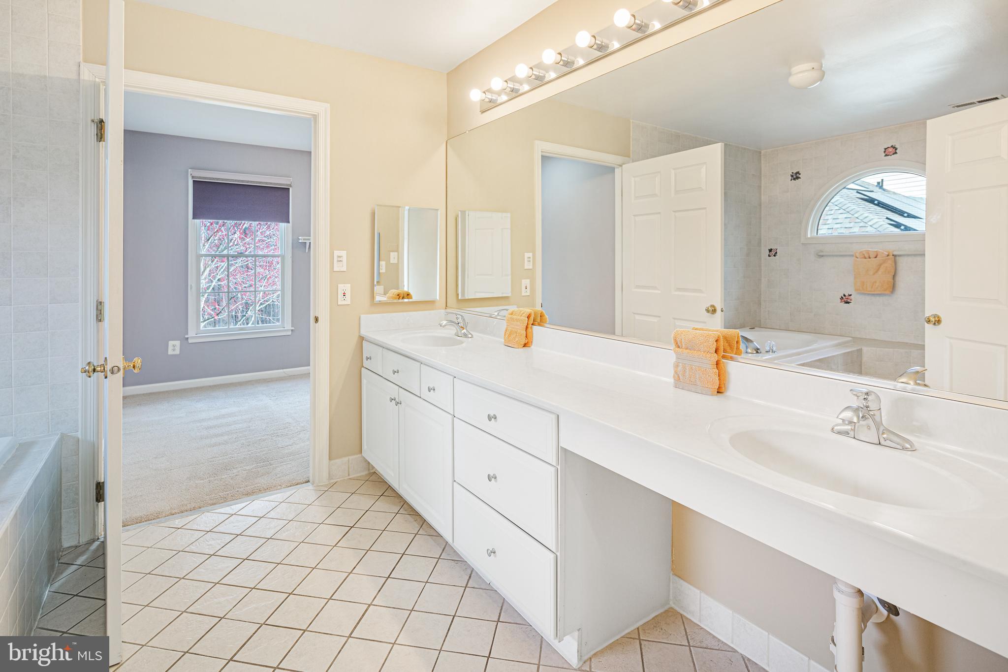 CLARKSVILLE HUNT - Residential