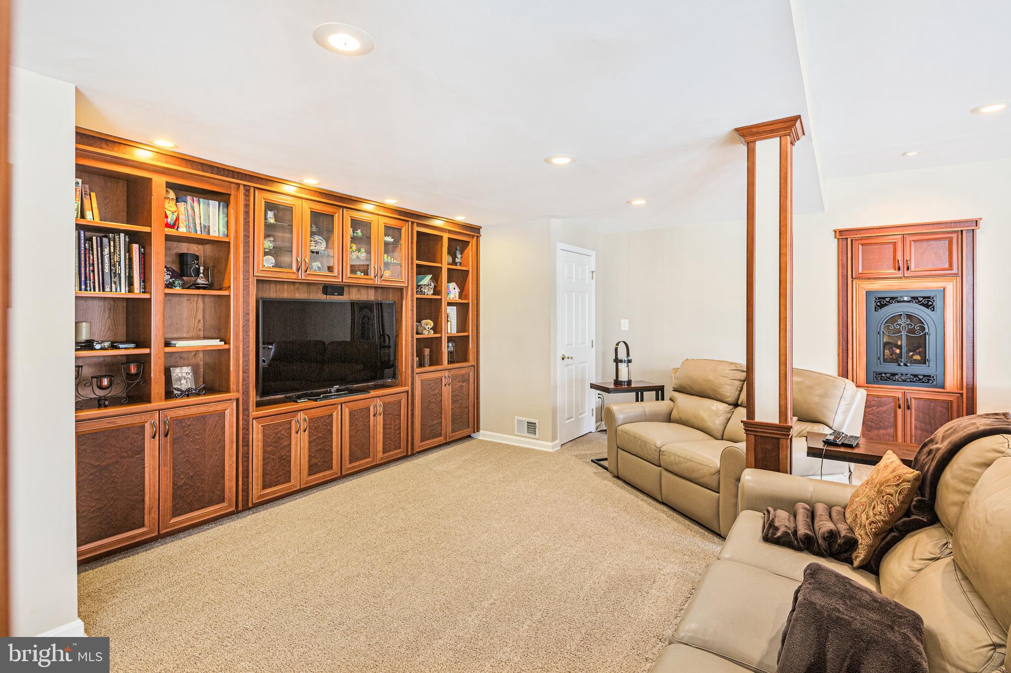 CLARKSVILLE HUNT - Residential