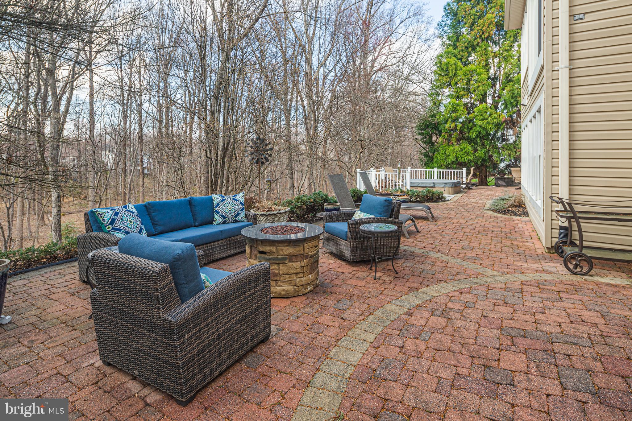 CLARKSVILLE HUNT - Residential