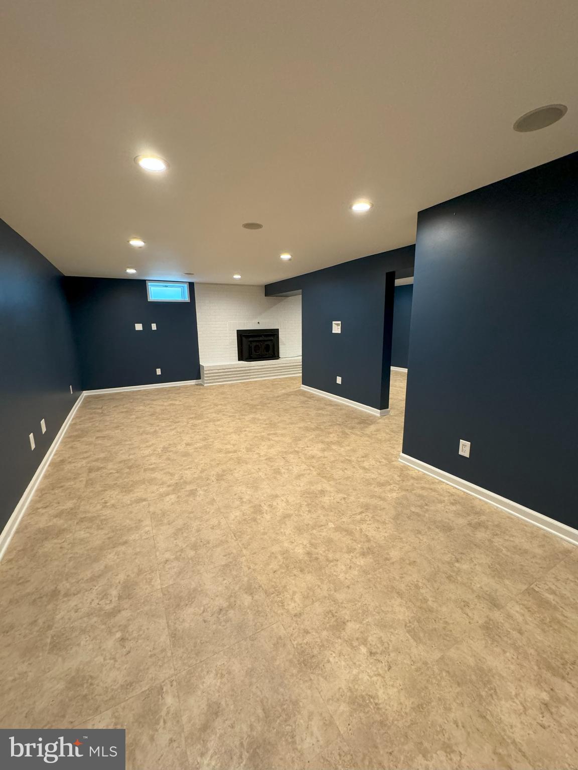 WEST WHITE PLAINS SUB - Residential Lease