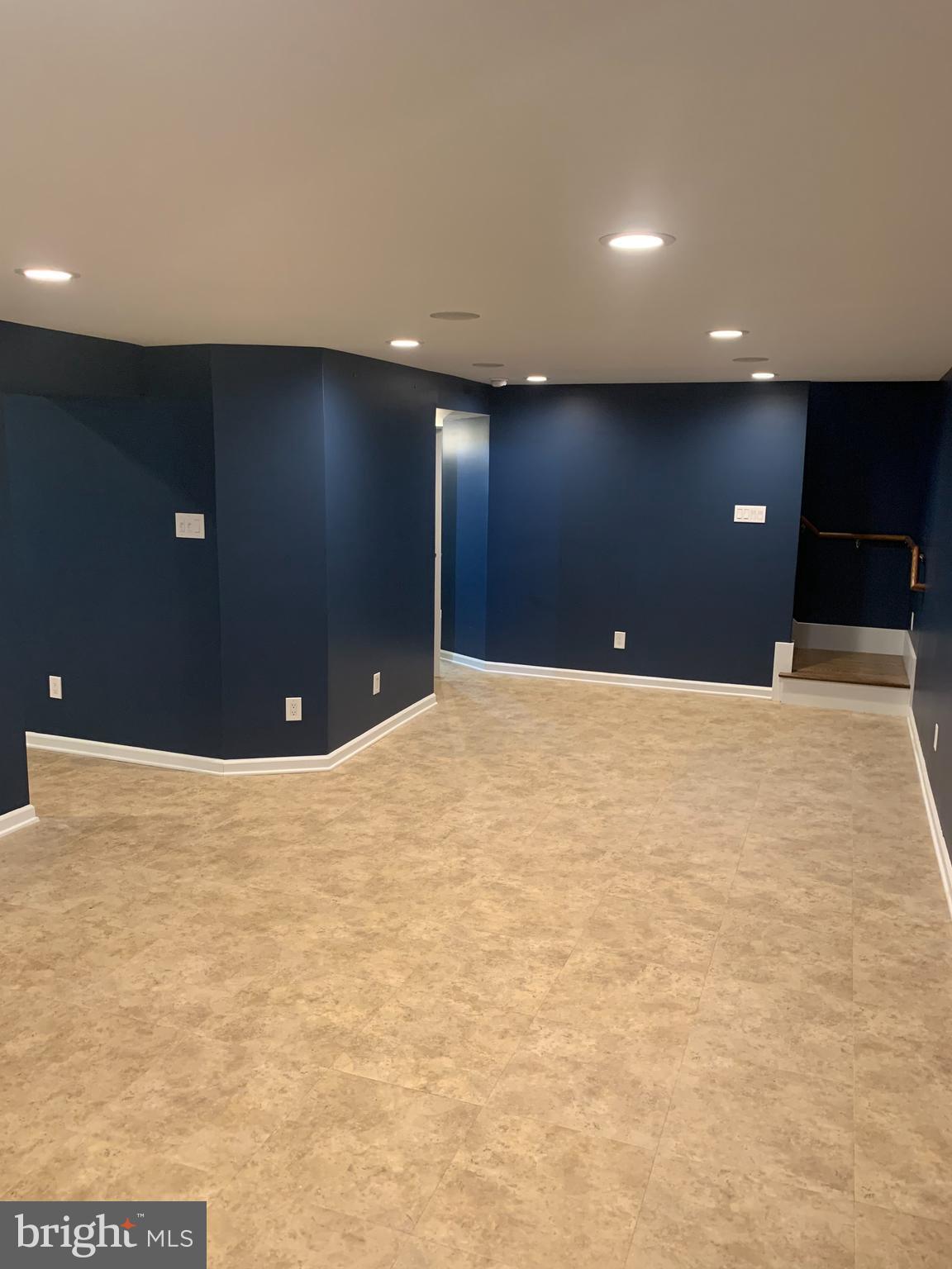 WEST WHITE PLAINS SUB - Residential Lease