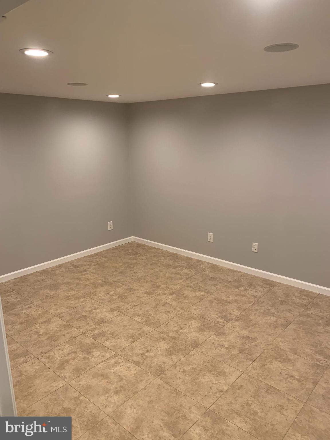 WEST WHITE PLAINS SUB - Residential Lease