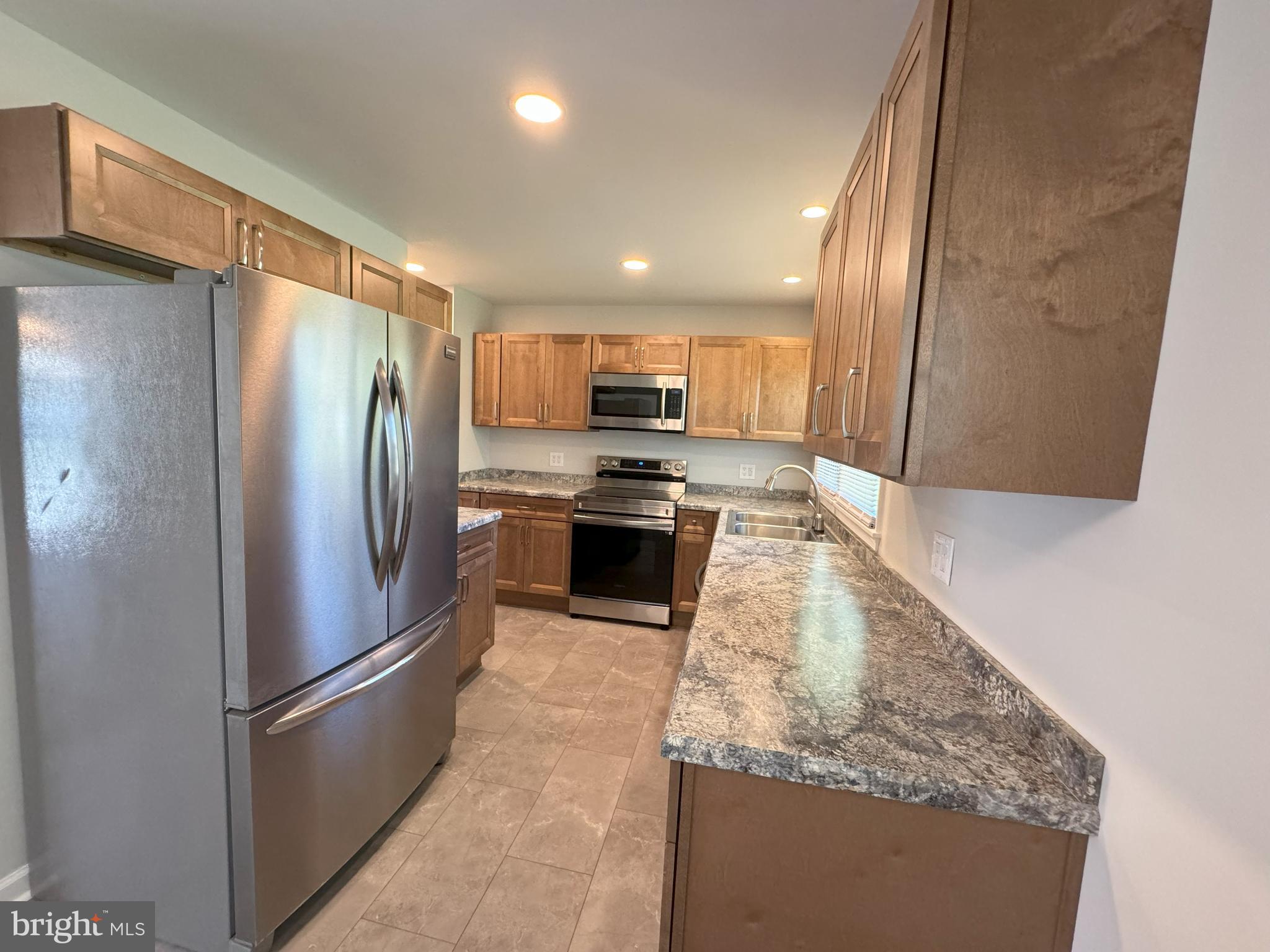 WEST WHITE PLAINS SUB - Residential Lease