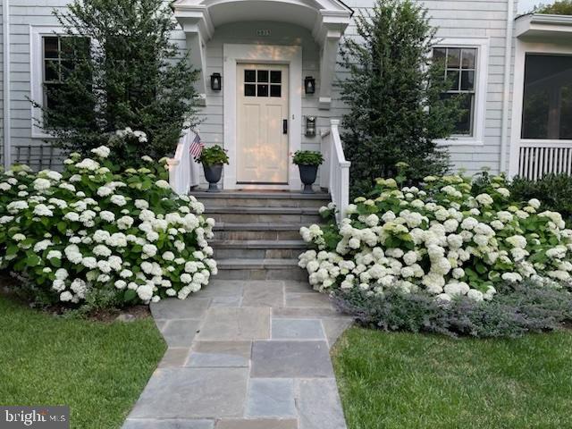 CHEVY CHASE VILLAGE - Residential