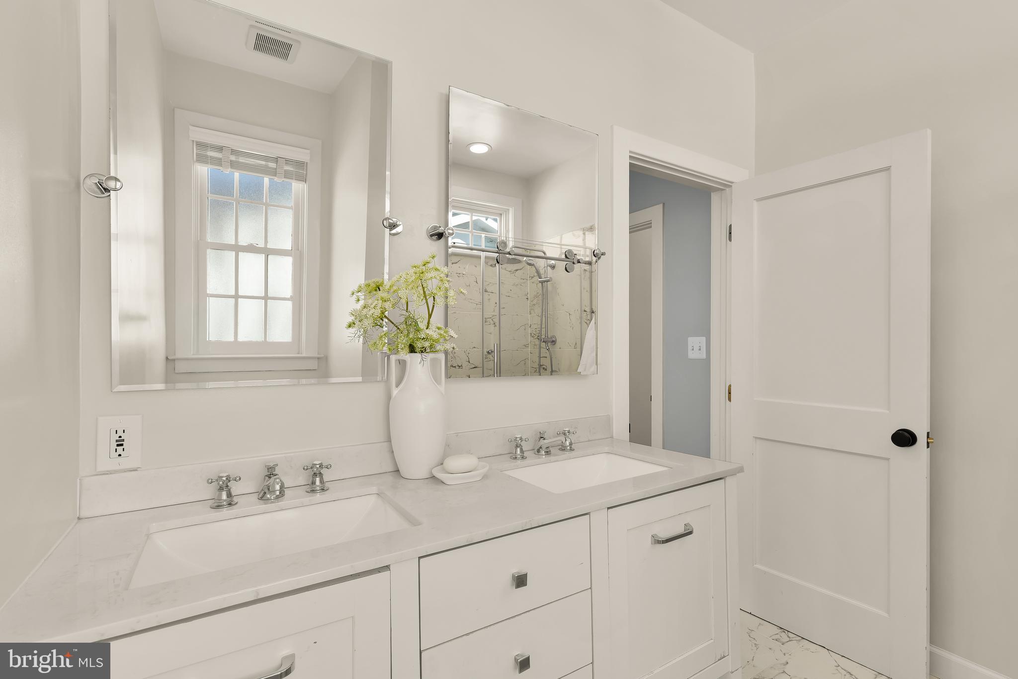 CHEVY CHASE VILLAGE - Residential