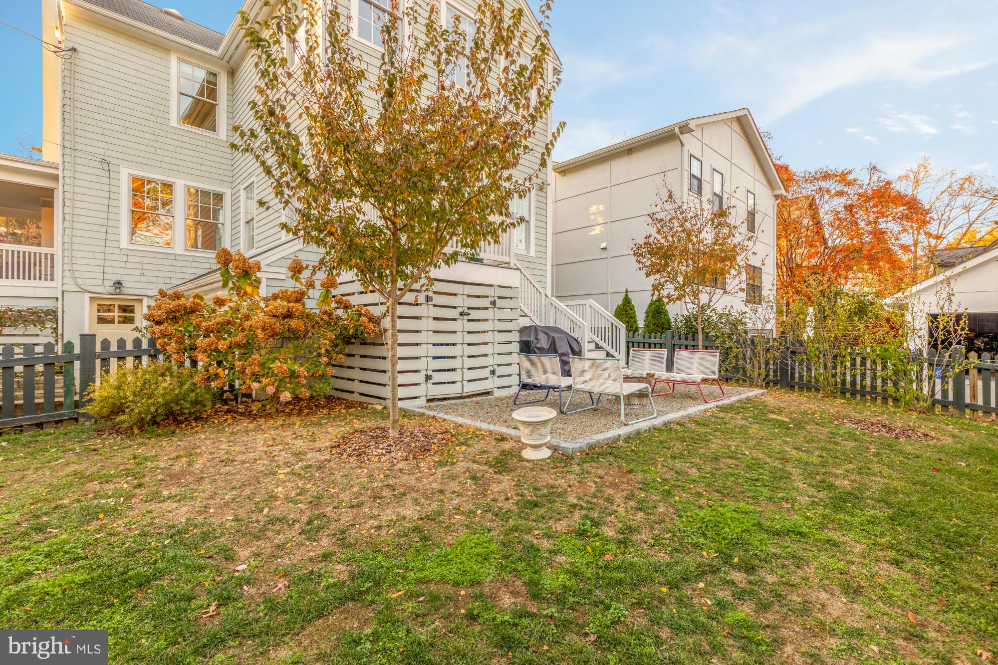 CHEVY CHASE VILLAGE - Residential