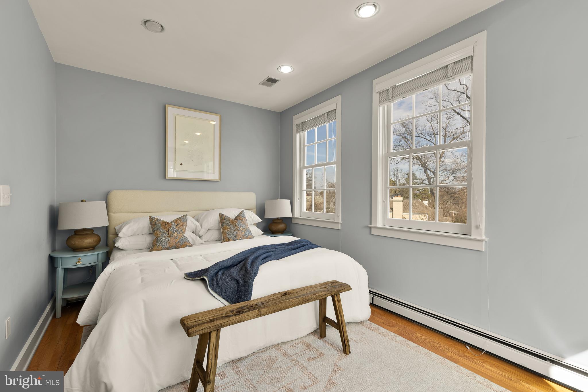 CHEVY CHASE VILLAGE - Residential