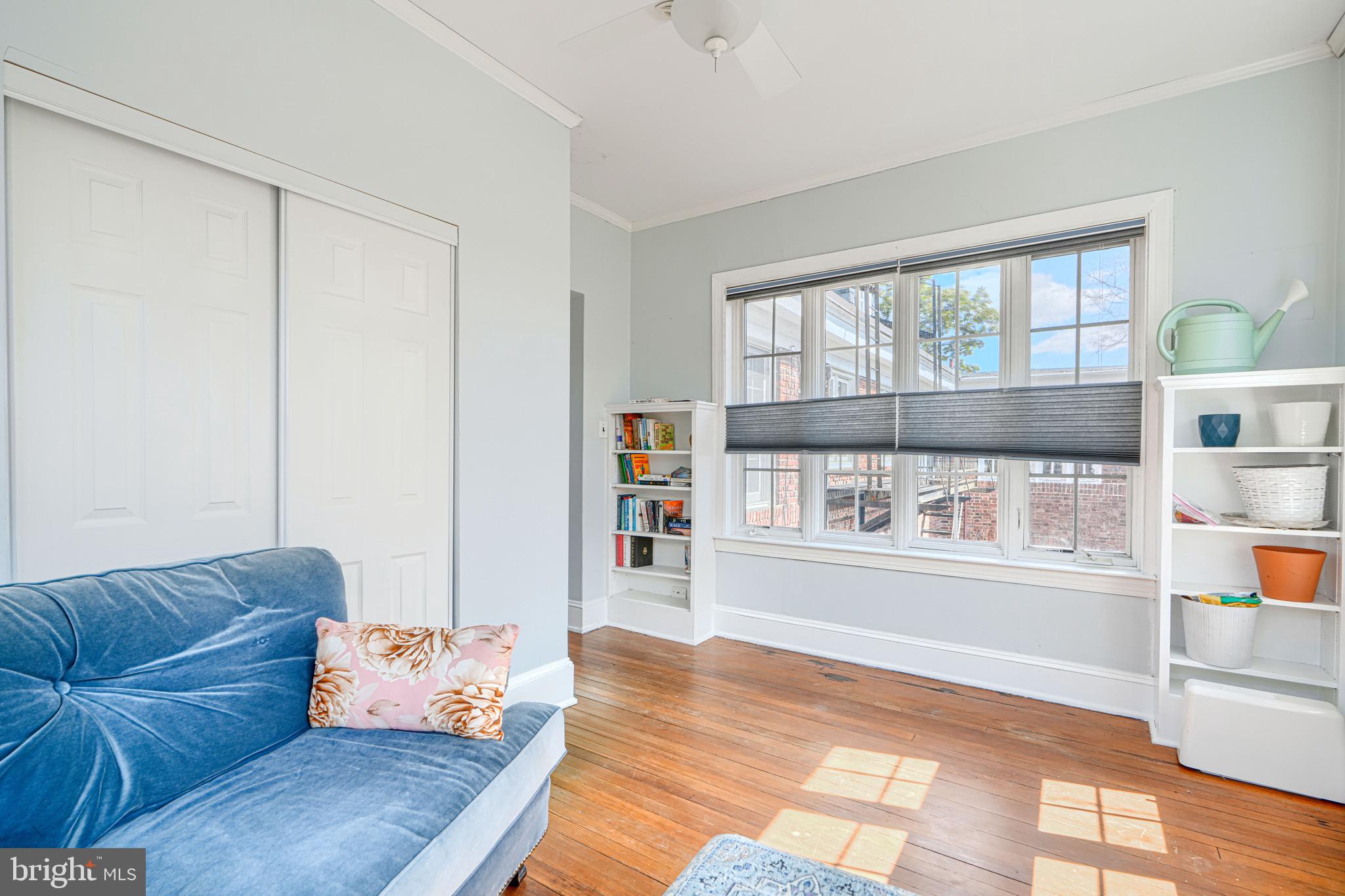 ROLAND PARK - Residential